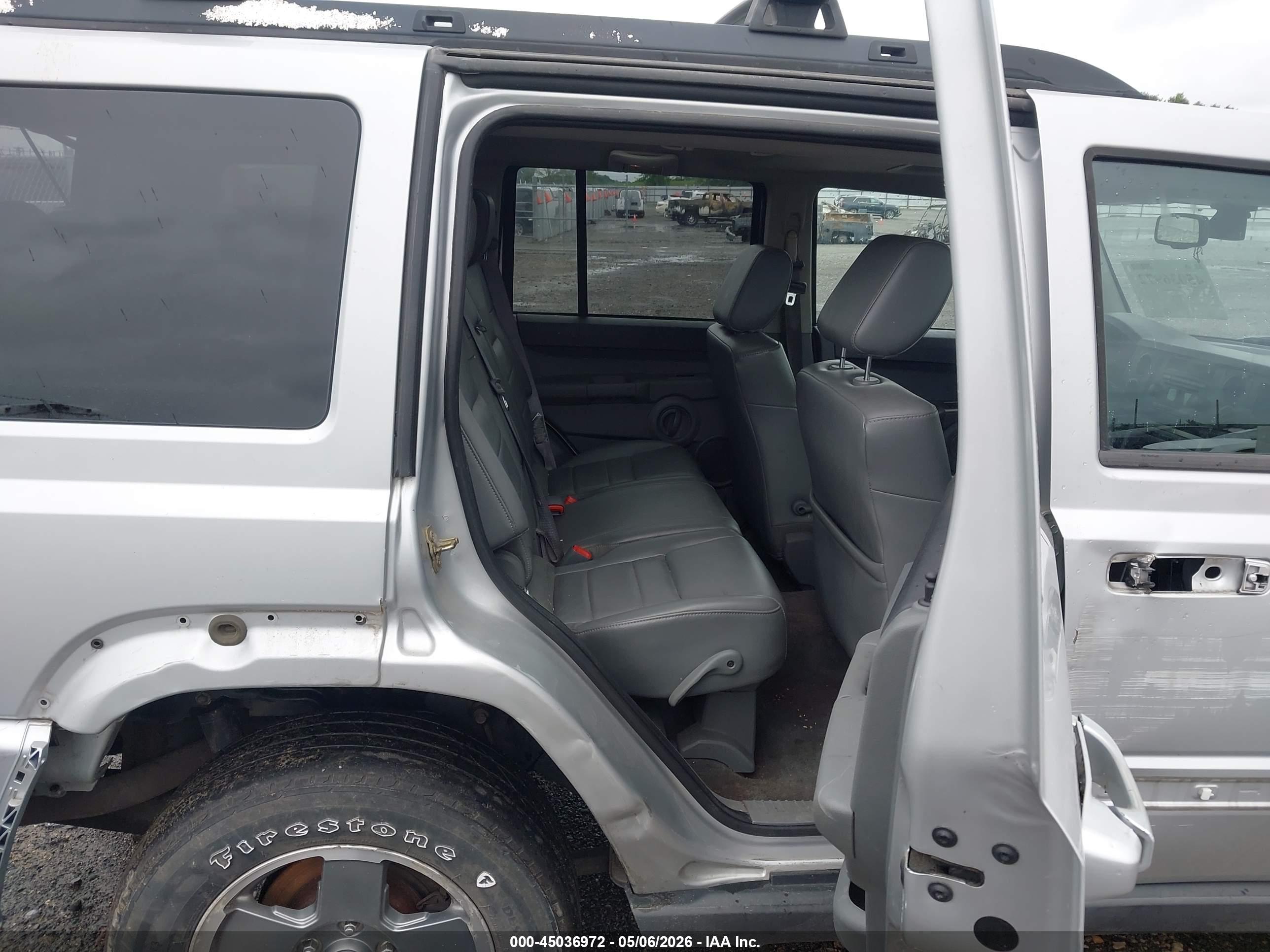 JEEP COMMANDER image 8