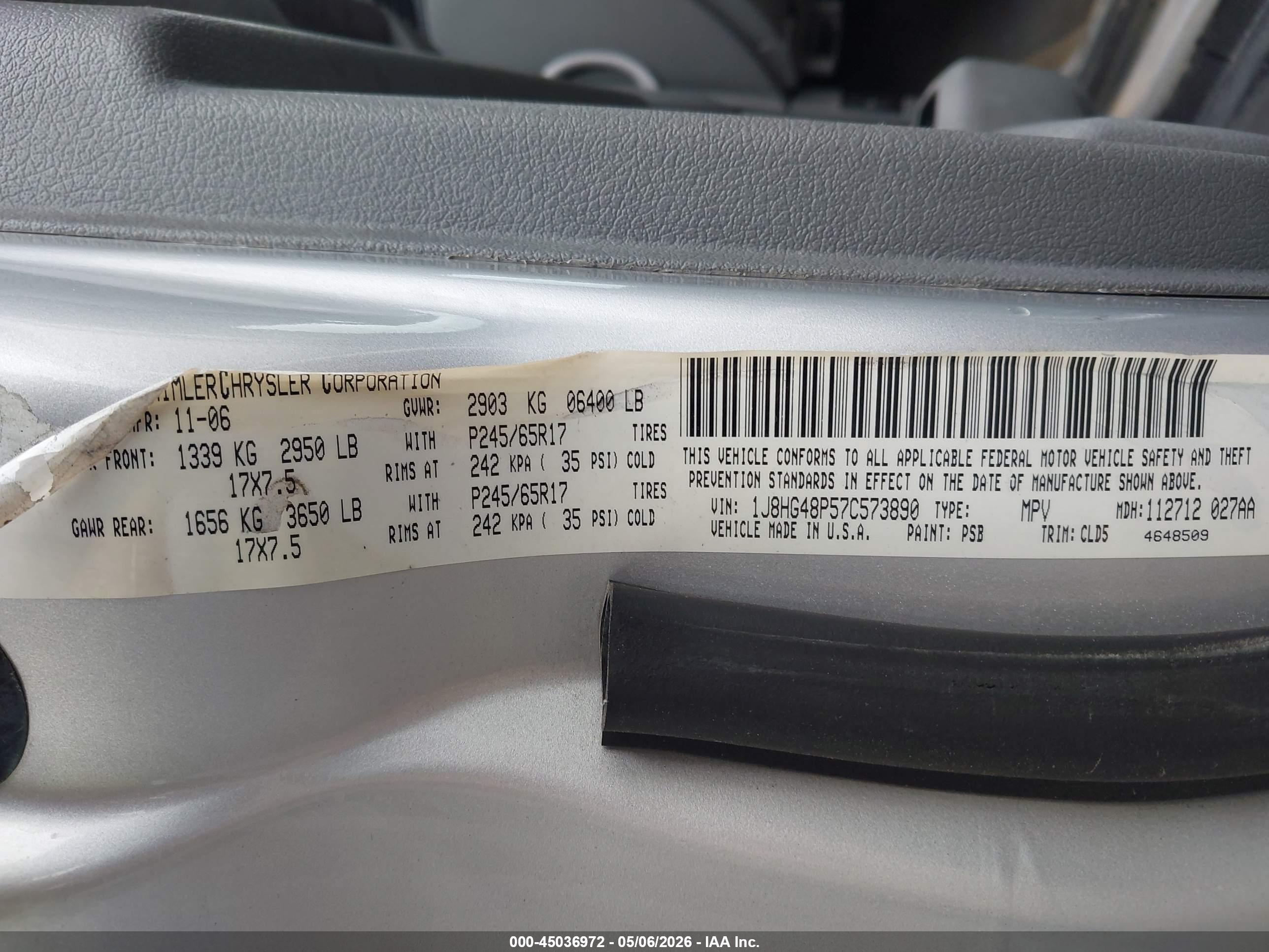 JEEP COMMANDER image 9
