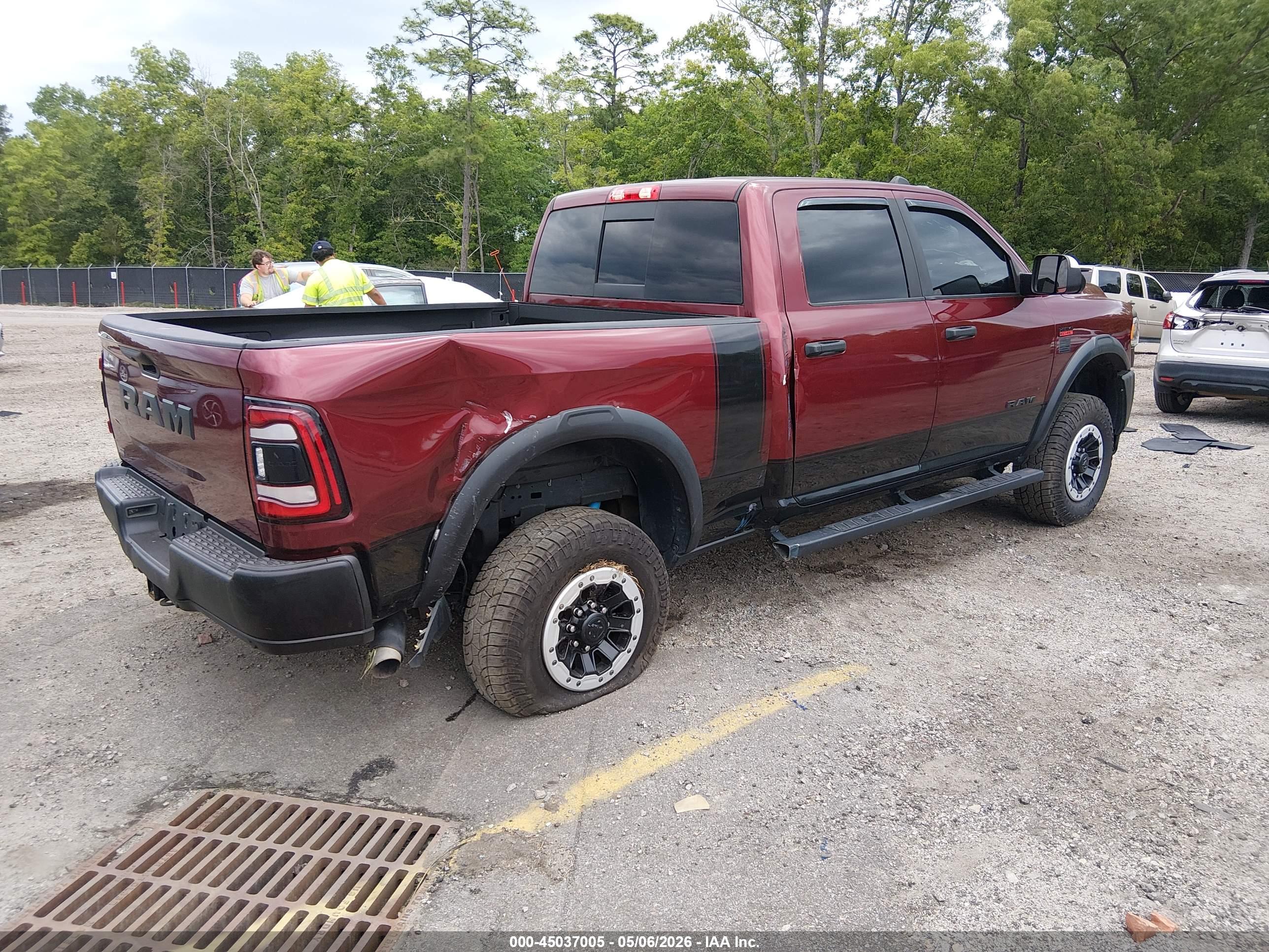 RAM 2500 image 4