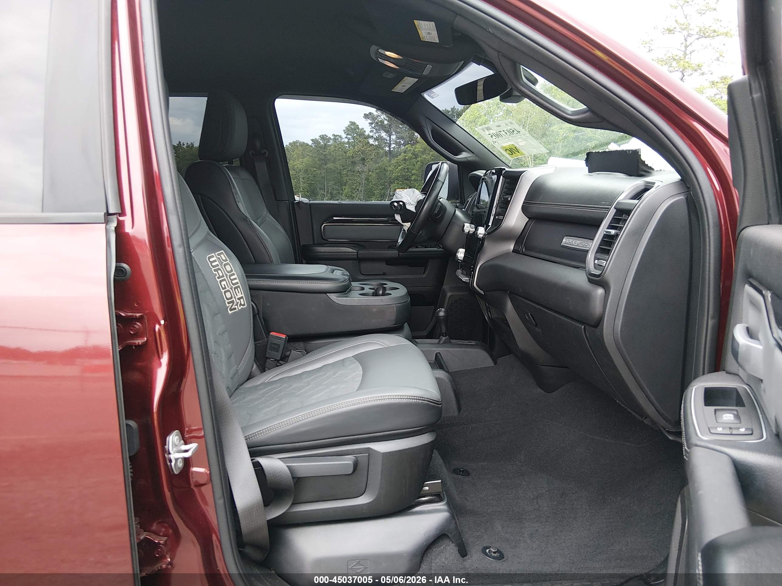 RAM 2500 image 5