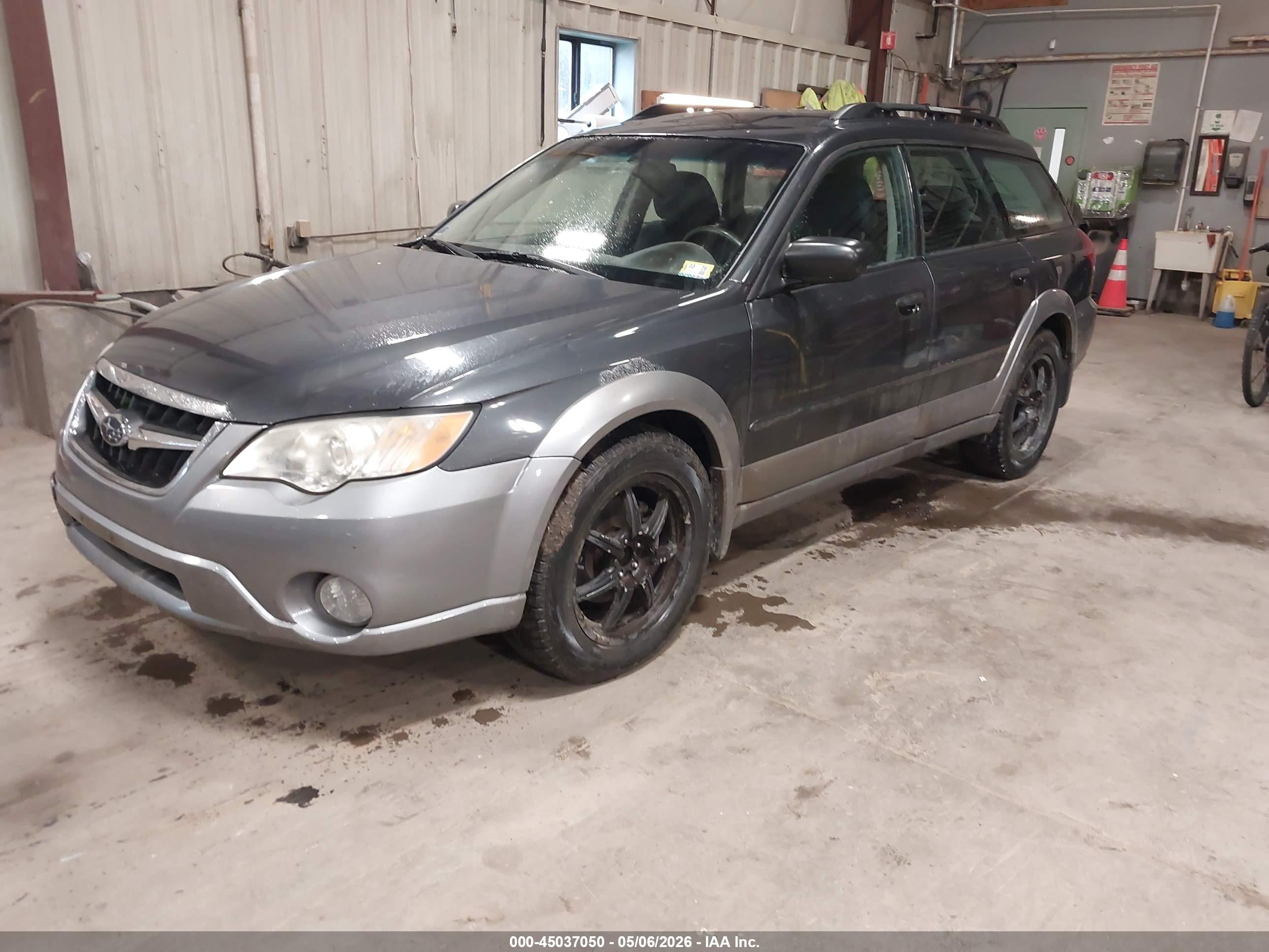 SUBARU OUTBACK image 2