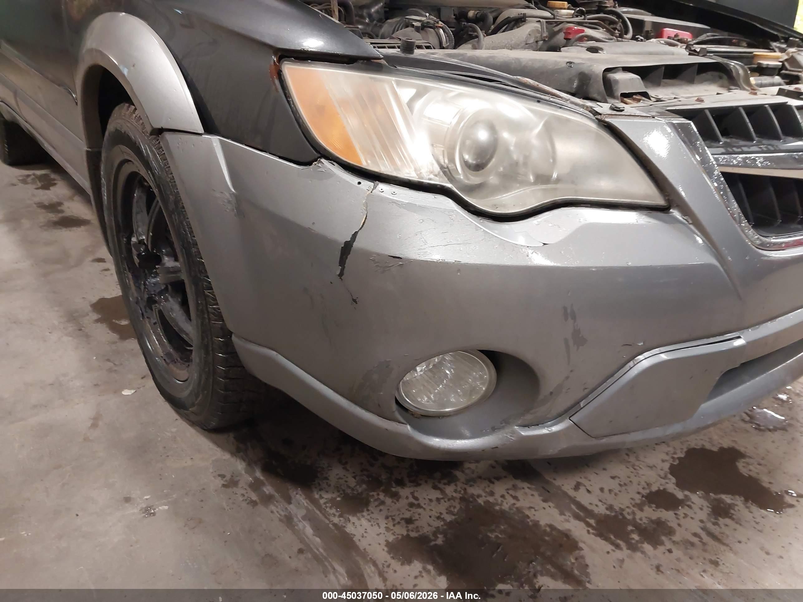 SUBARU OUTBACK image 6