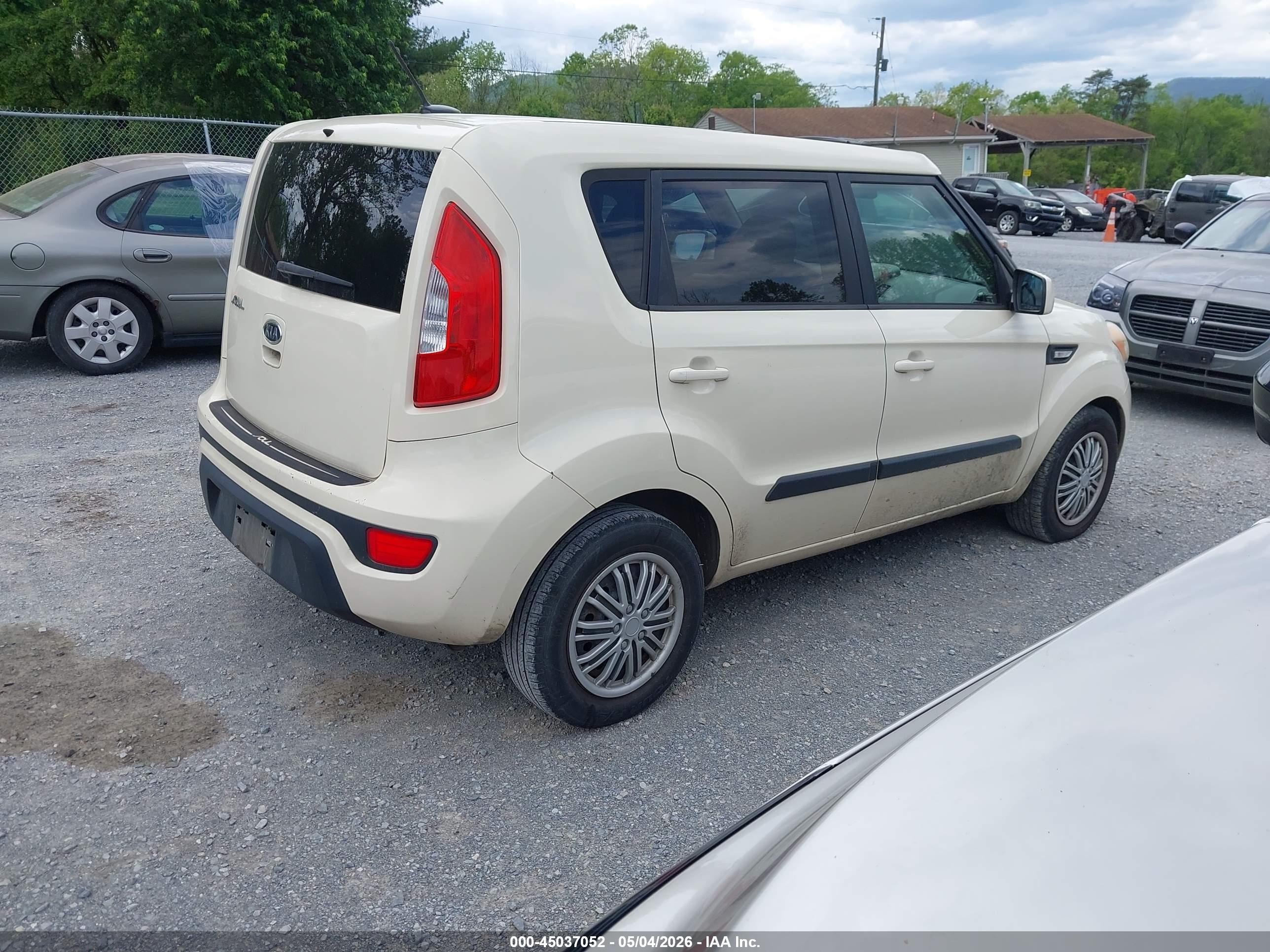 KIA SOUL image 4