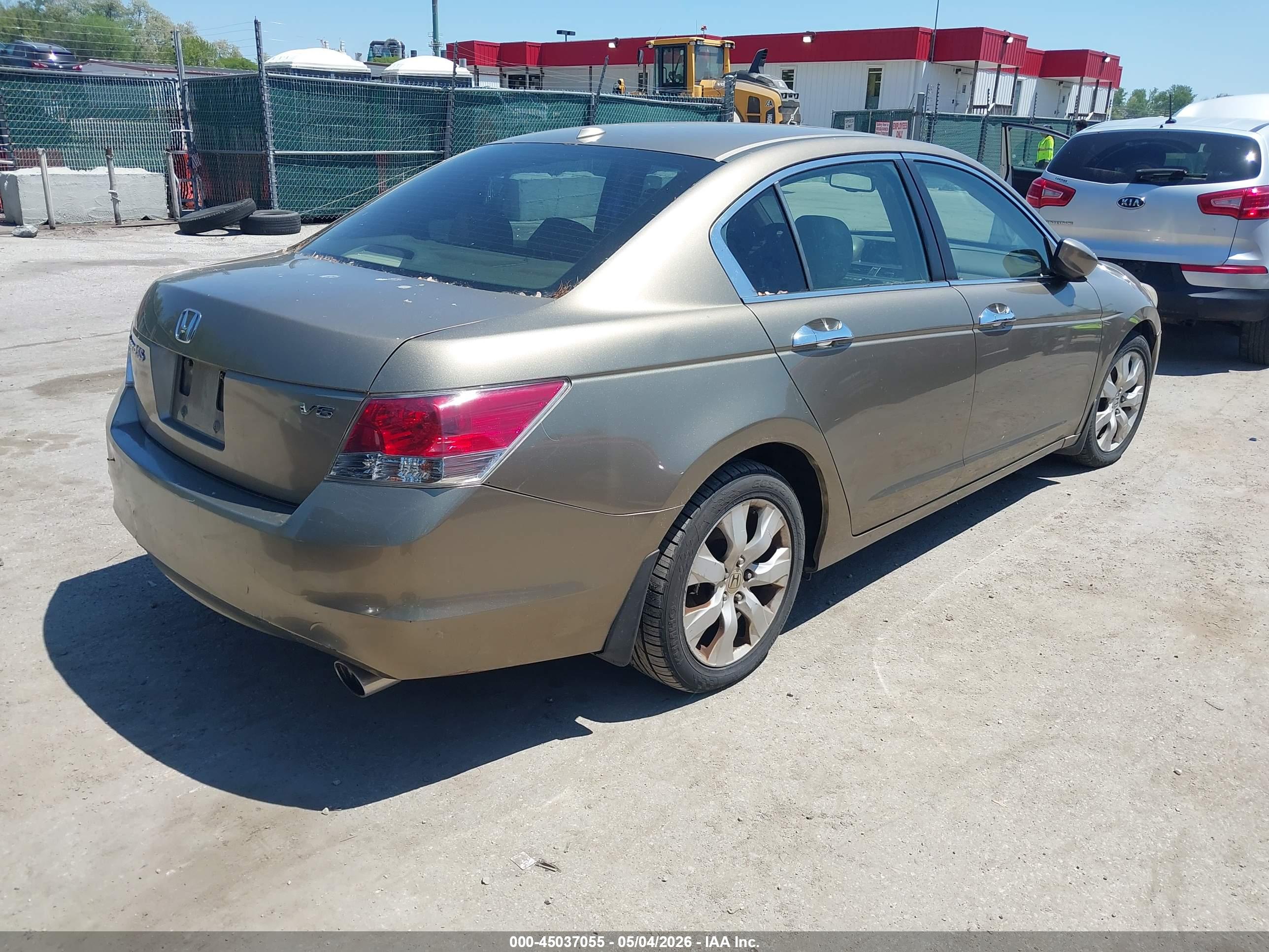 HONDA ACCORD image 4