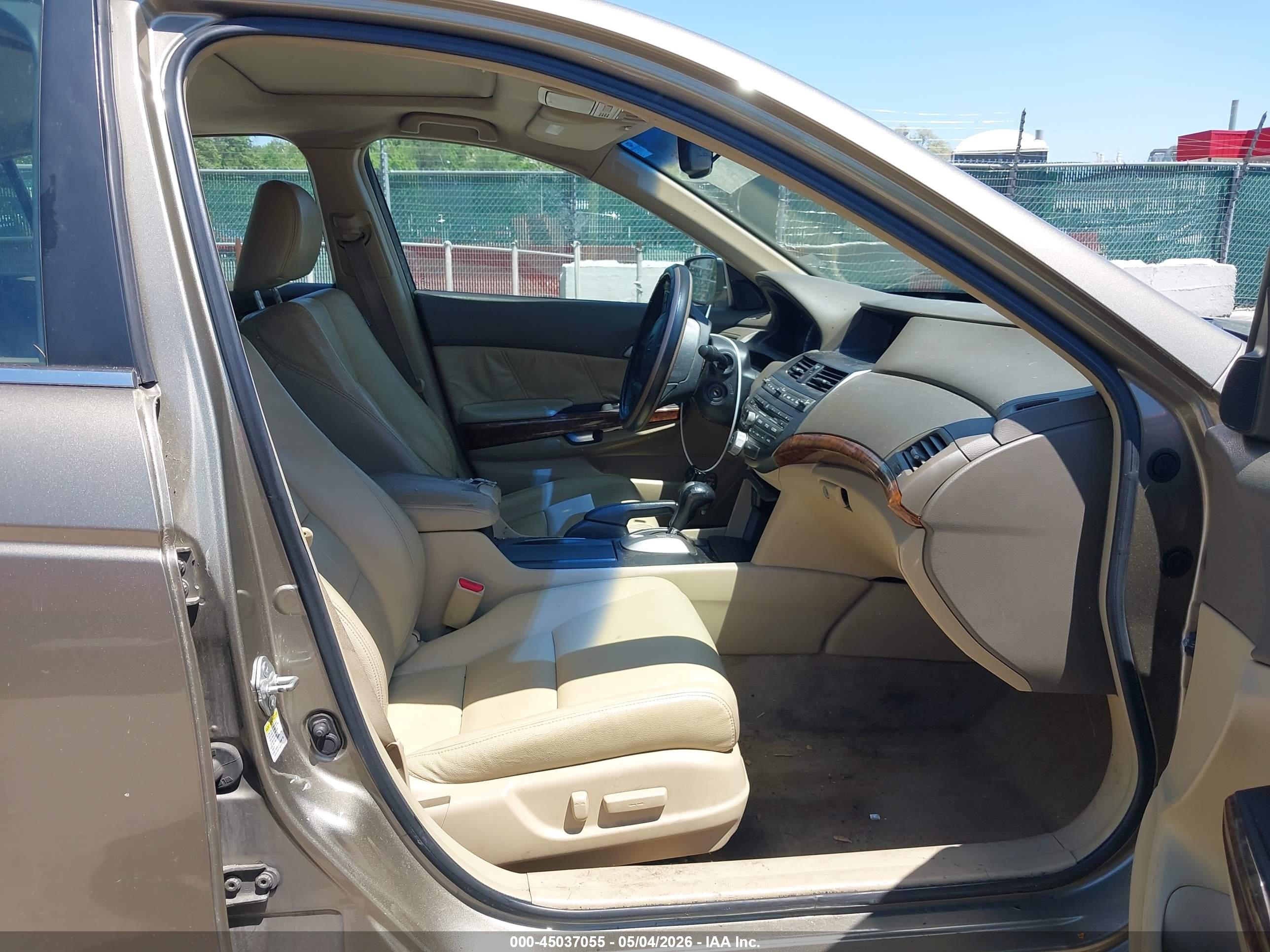 HONDA ACCORD image 5
