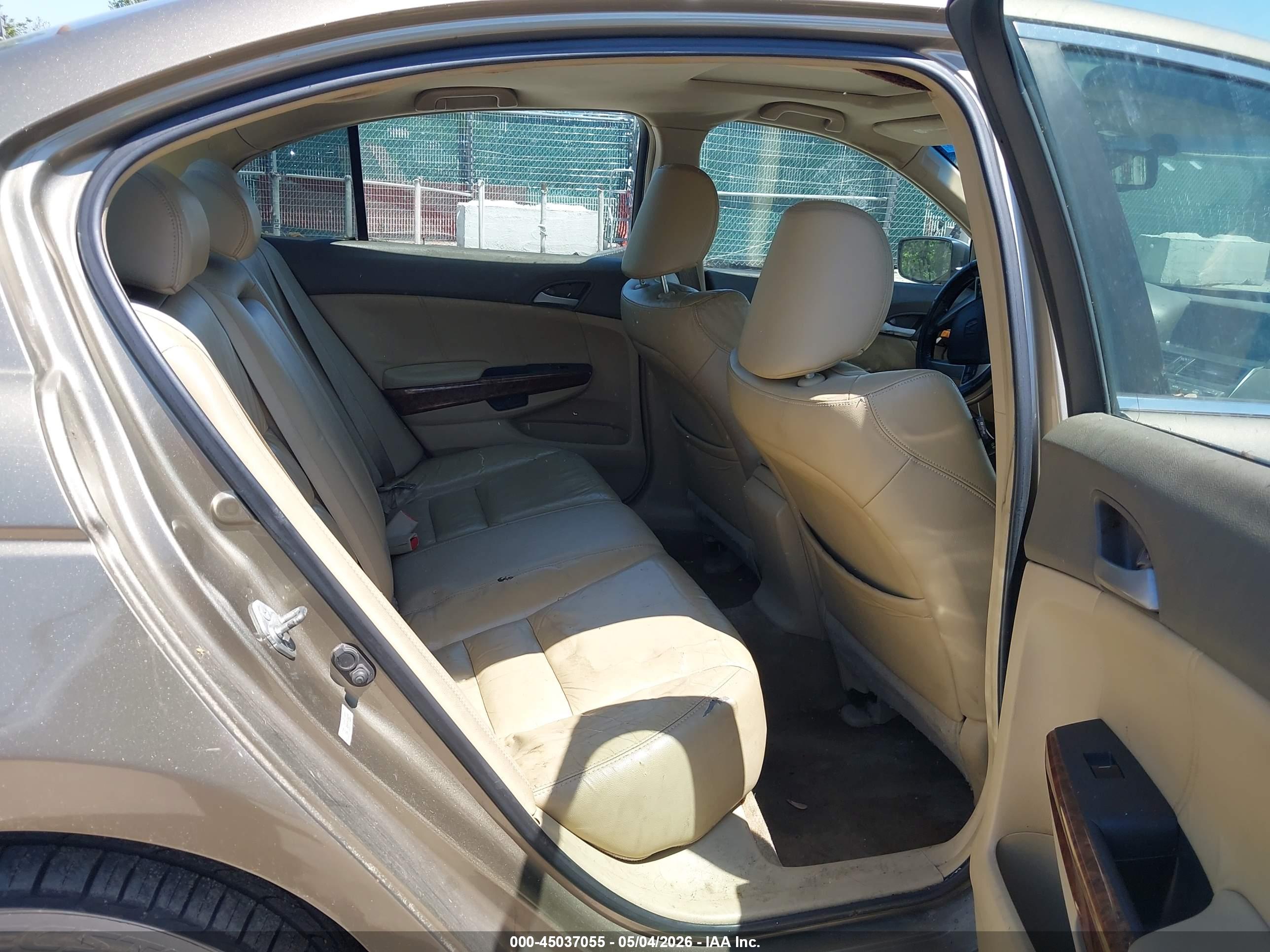 HONDA ACCORD image 8