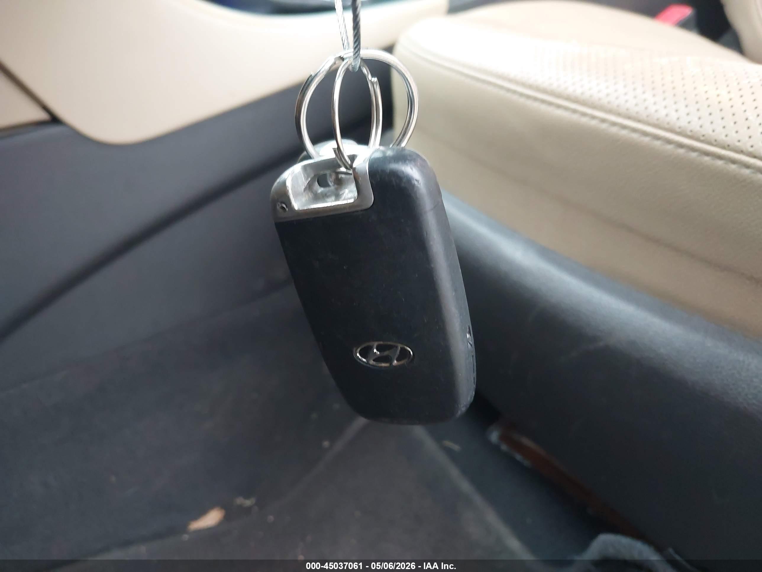 HYUNDAI SONATA image 11