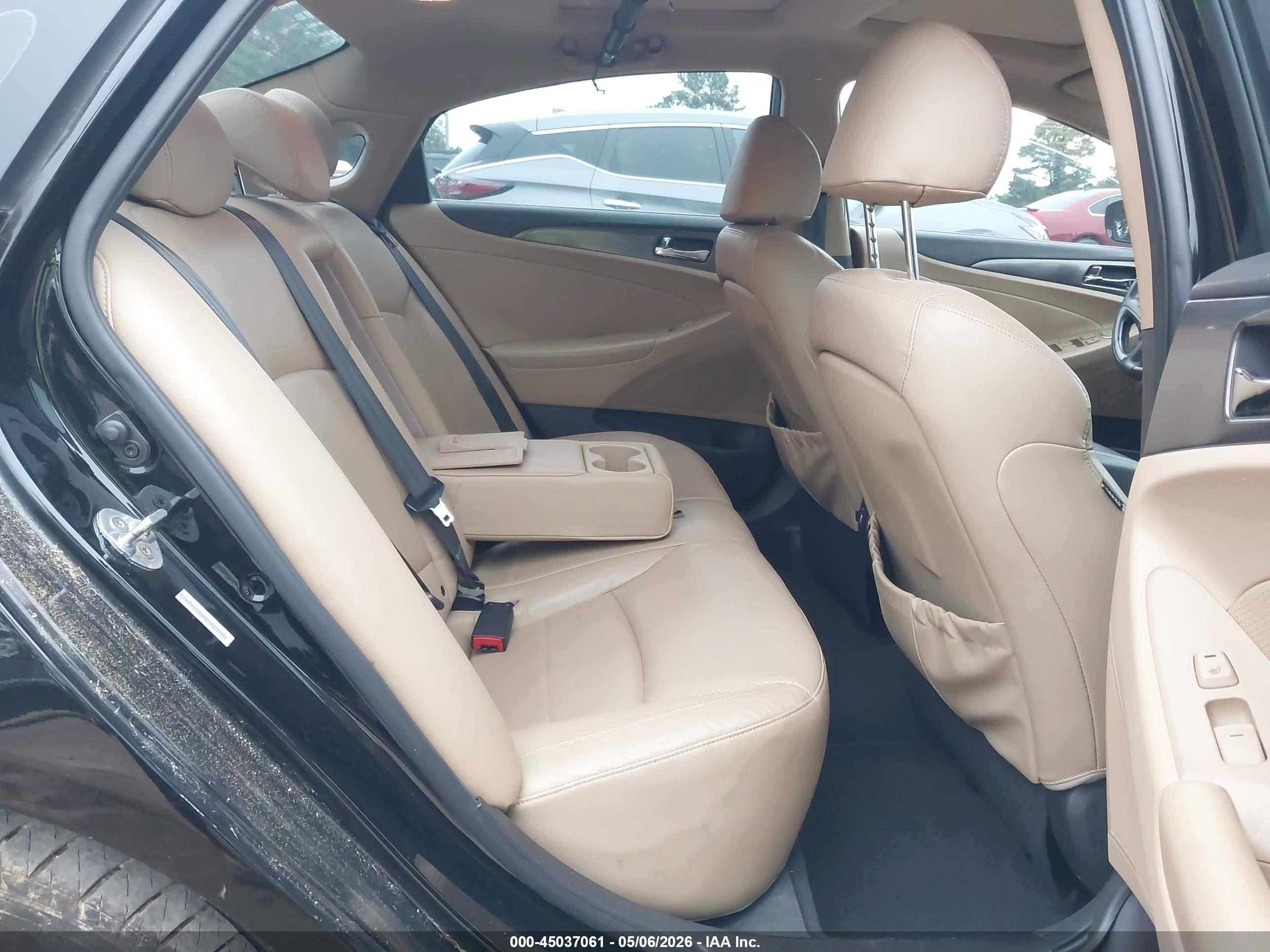 HYUNDAI SONATA image 8