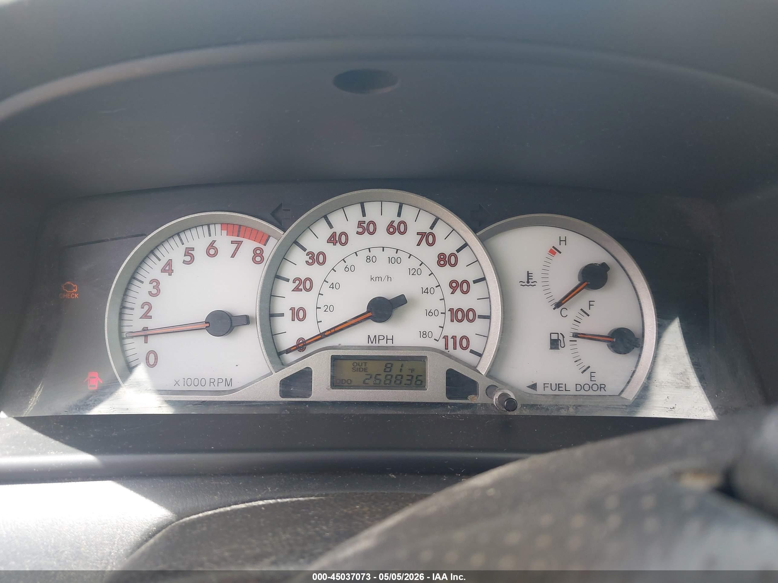 TOYOTA COROLLA image 7