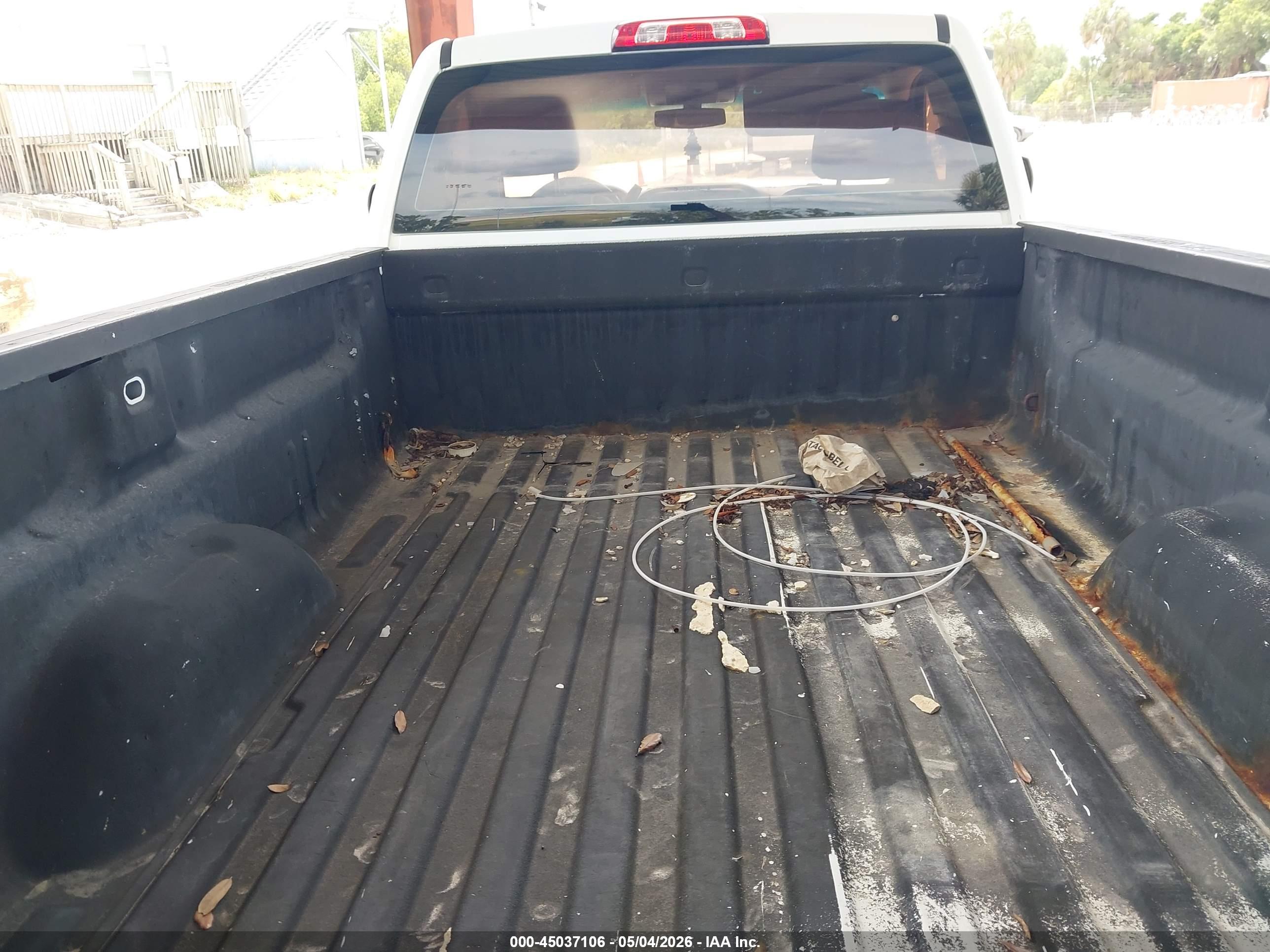 CHEVROLET SILVERADO image 8