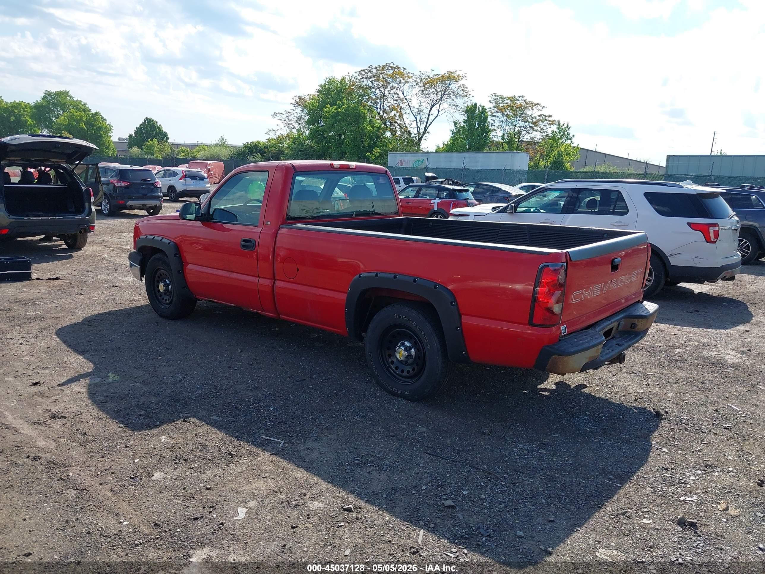 CHEVROLET SILVERADO image 3