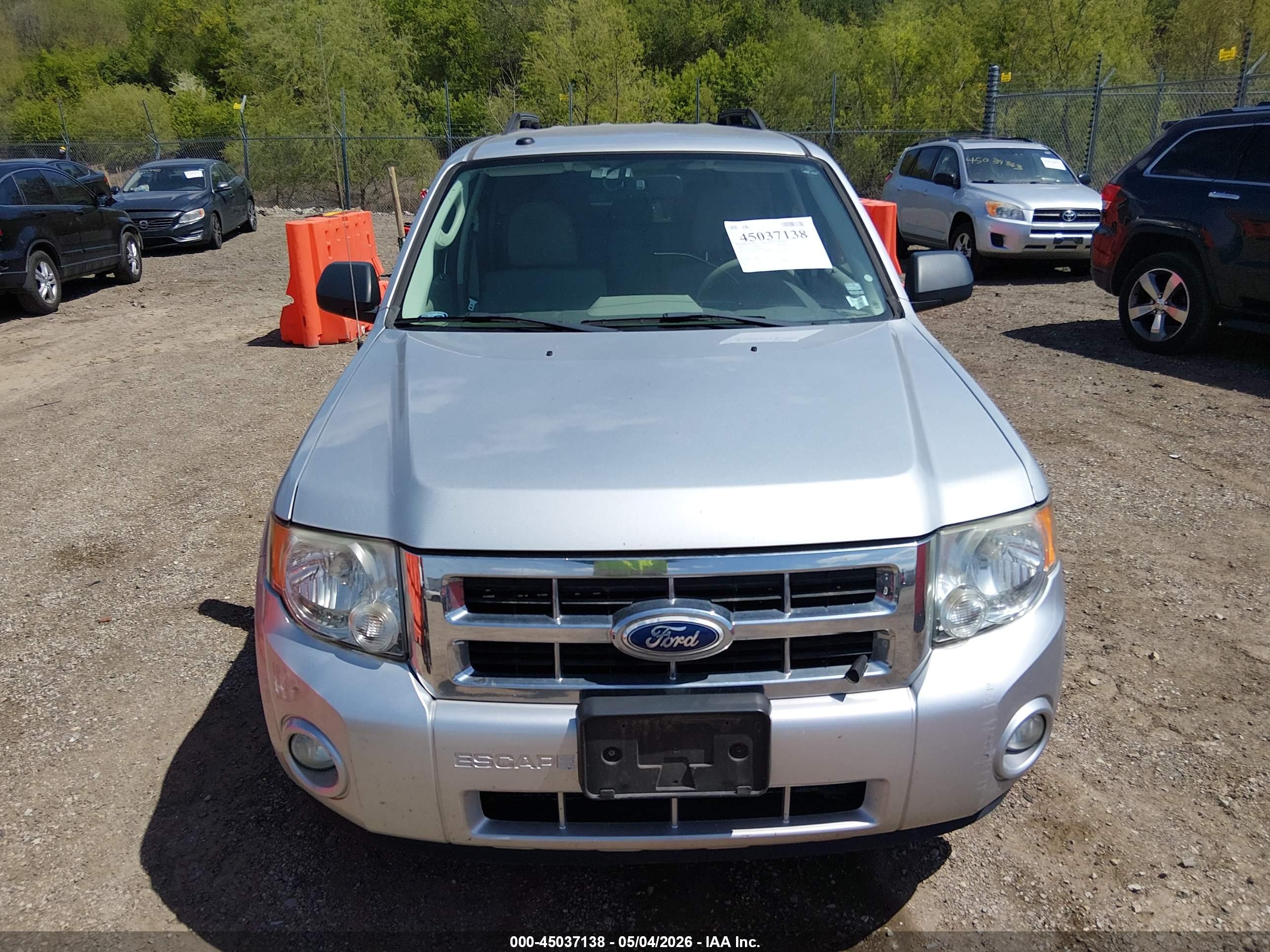 FORD ESCAPE image 6