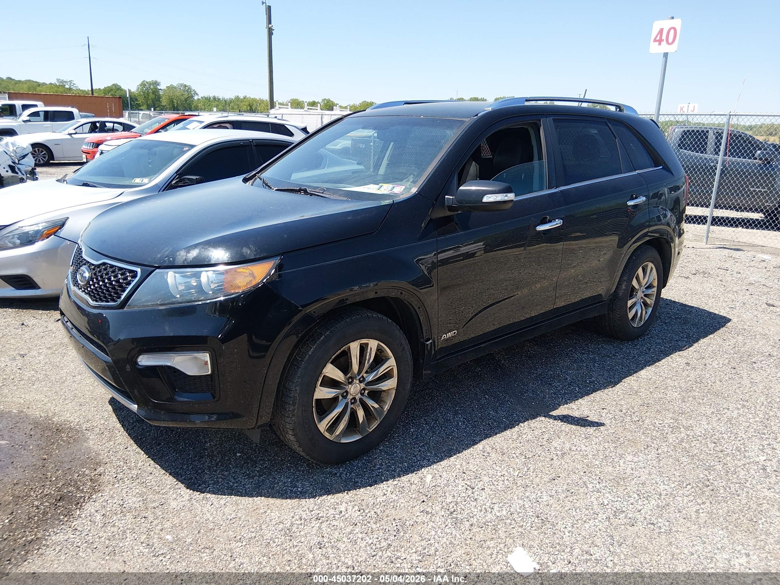 KIA SORENTO image 2