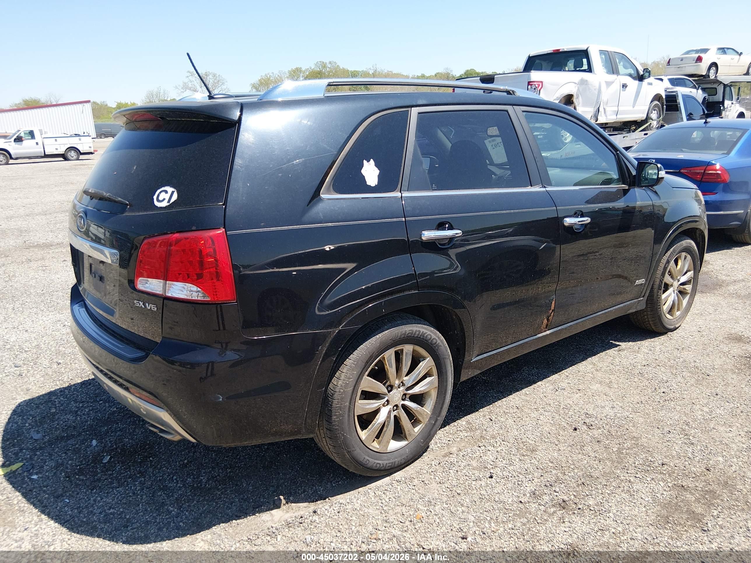 KIA SORENTO image 4