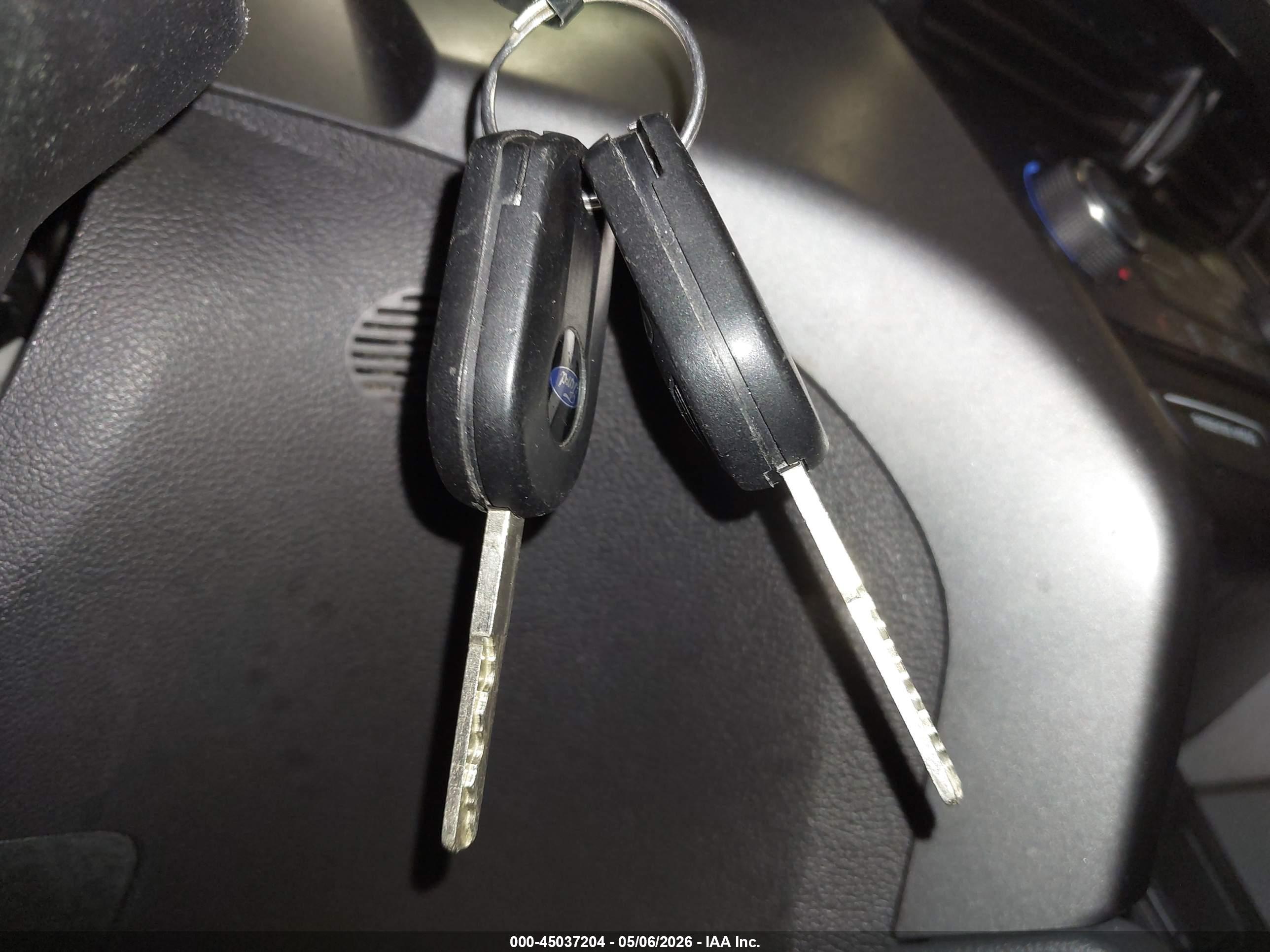 FORD ESCAPE image 11