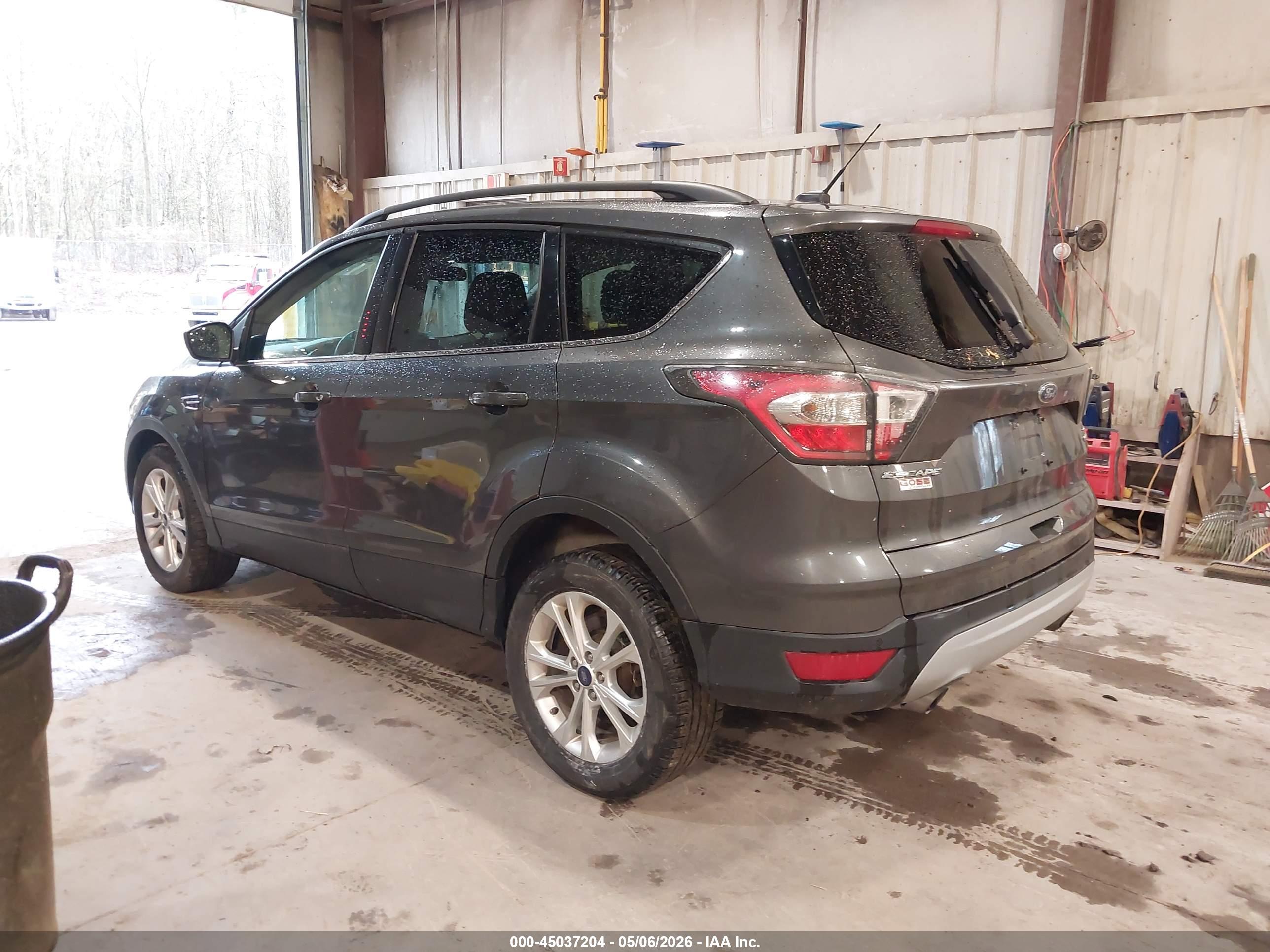 FORD ESCAPE image 3