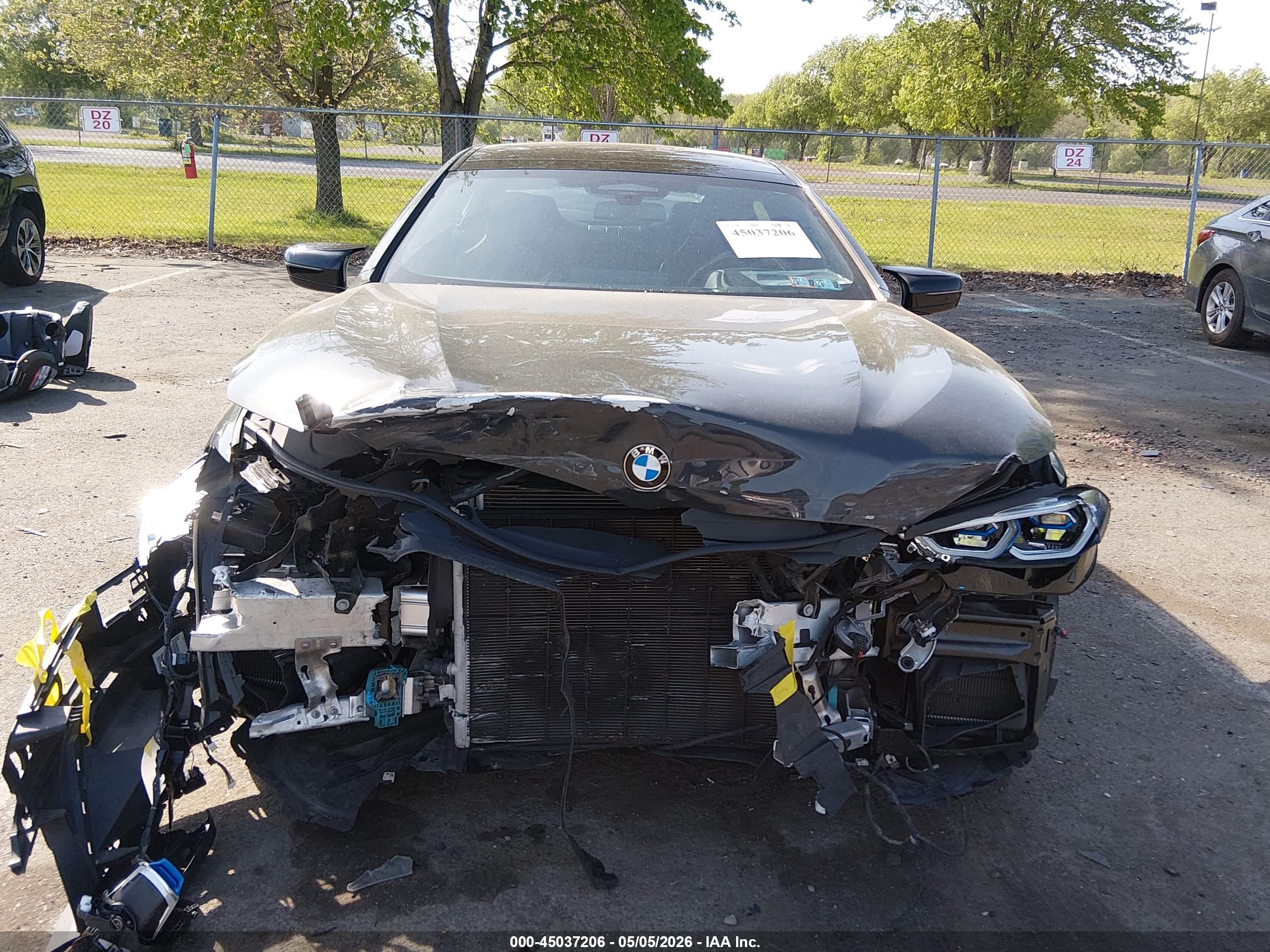 BMW M850I image 6