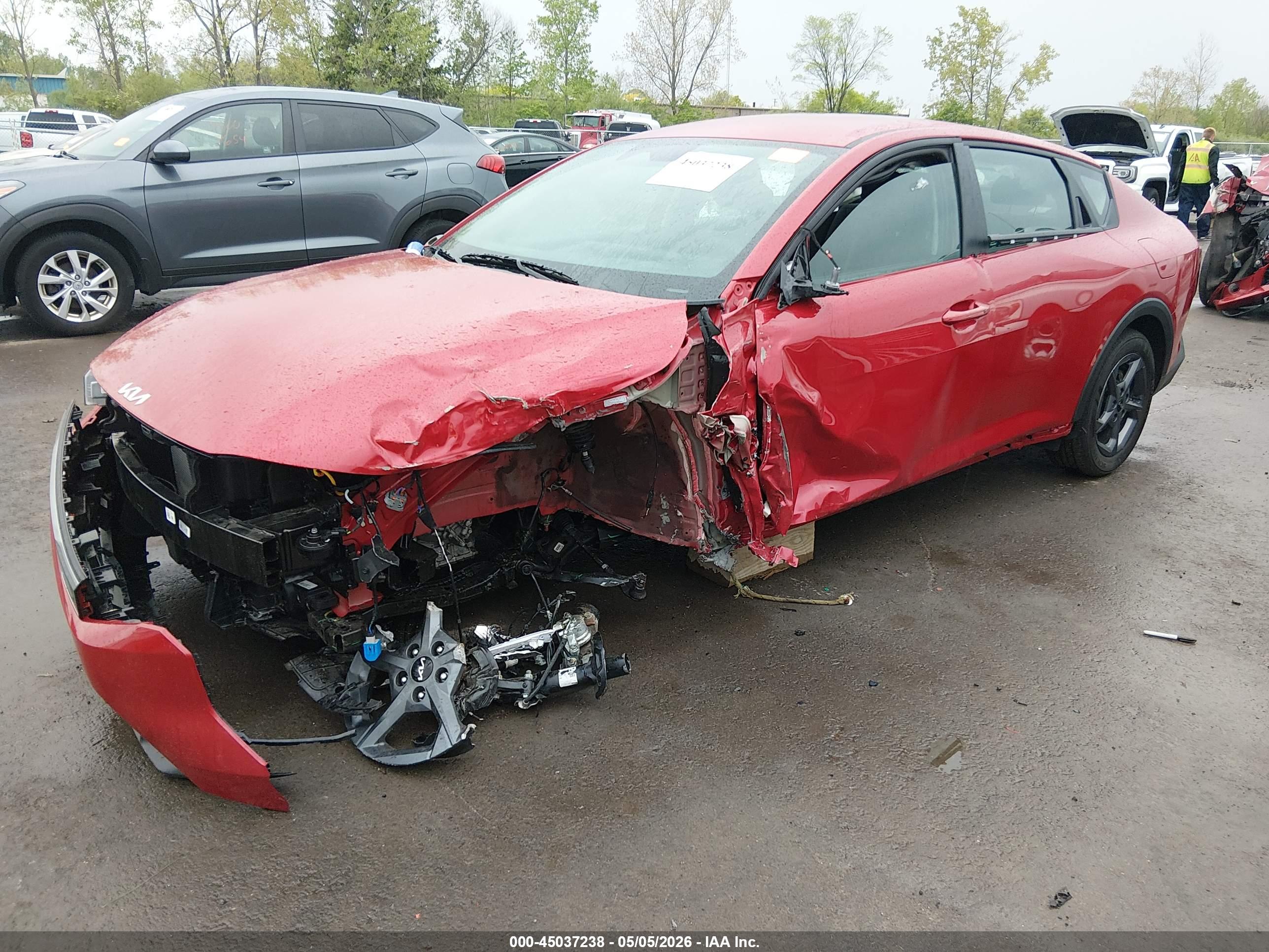 KIA K4 image 2