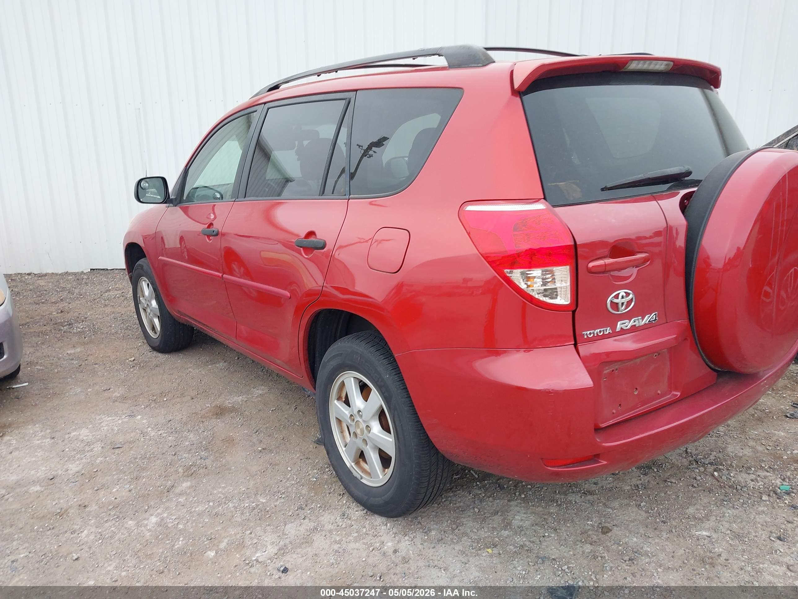 TOYOTA RAV4 image 3