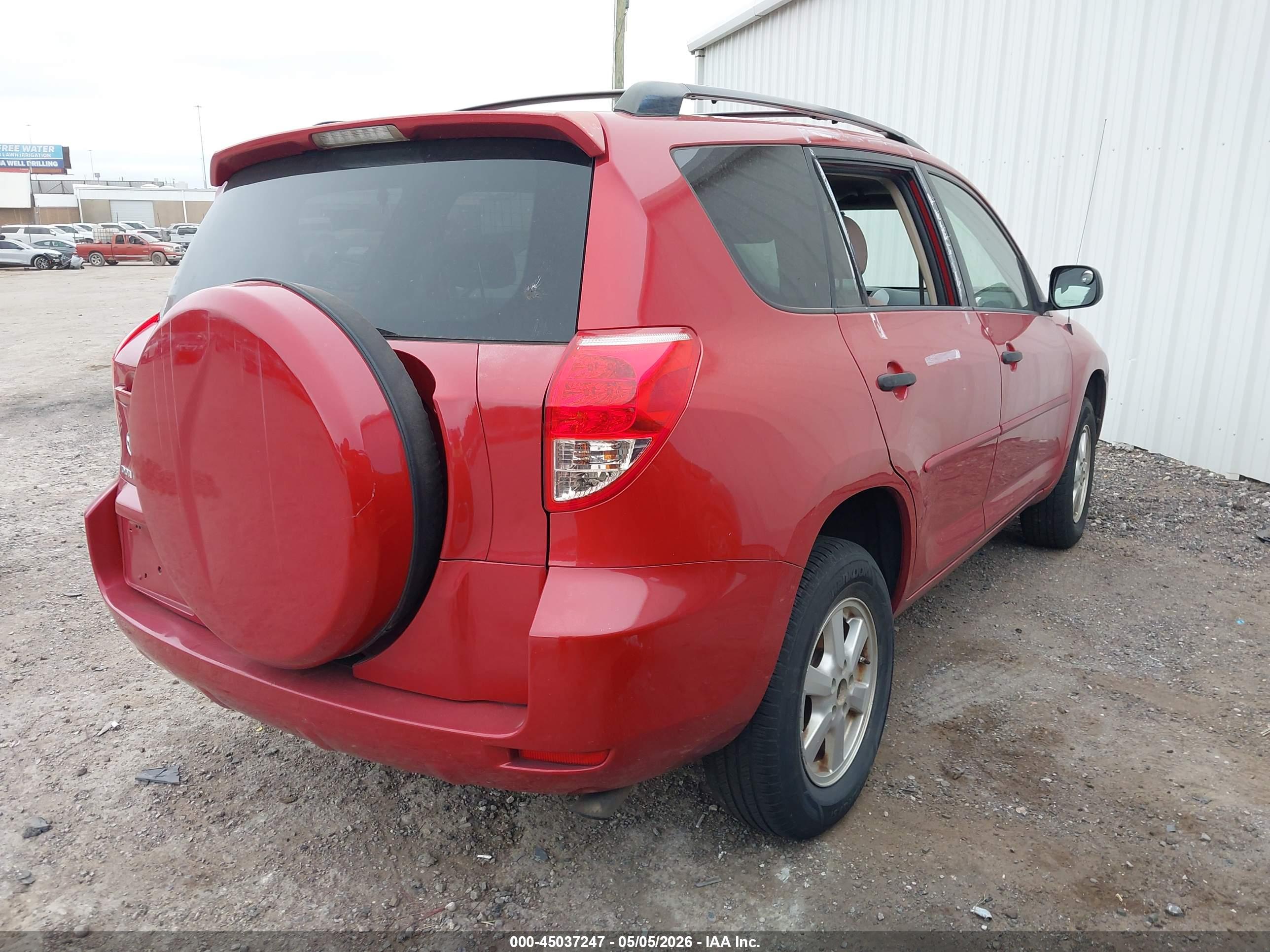 TOYOTA RAV4 image 4