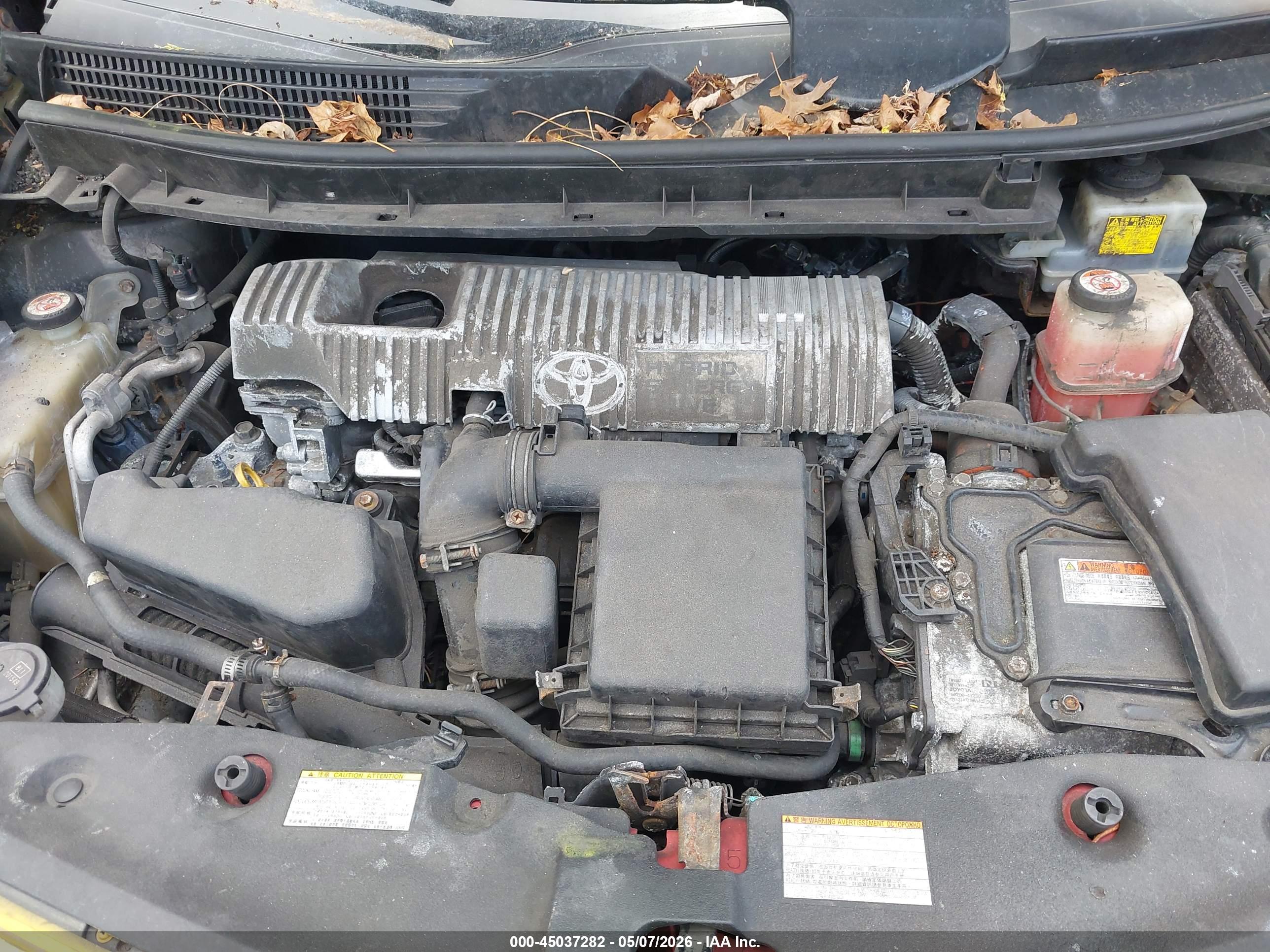 TOYOTA PRIUS image 10
