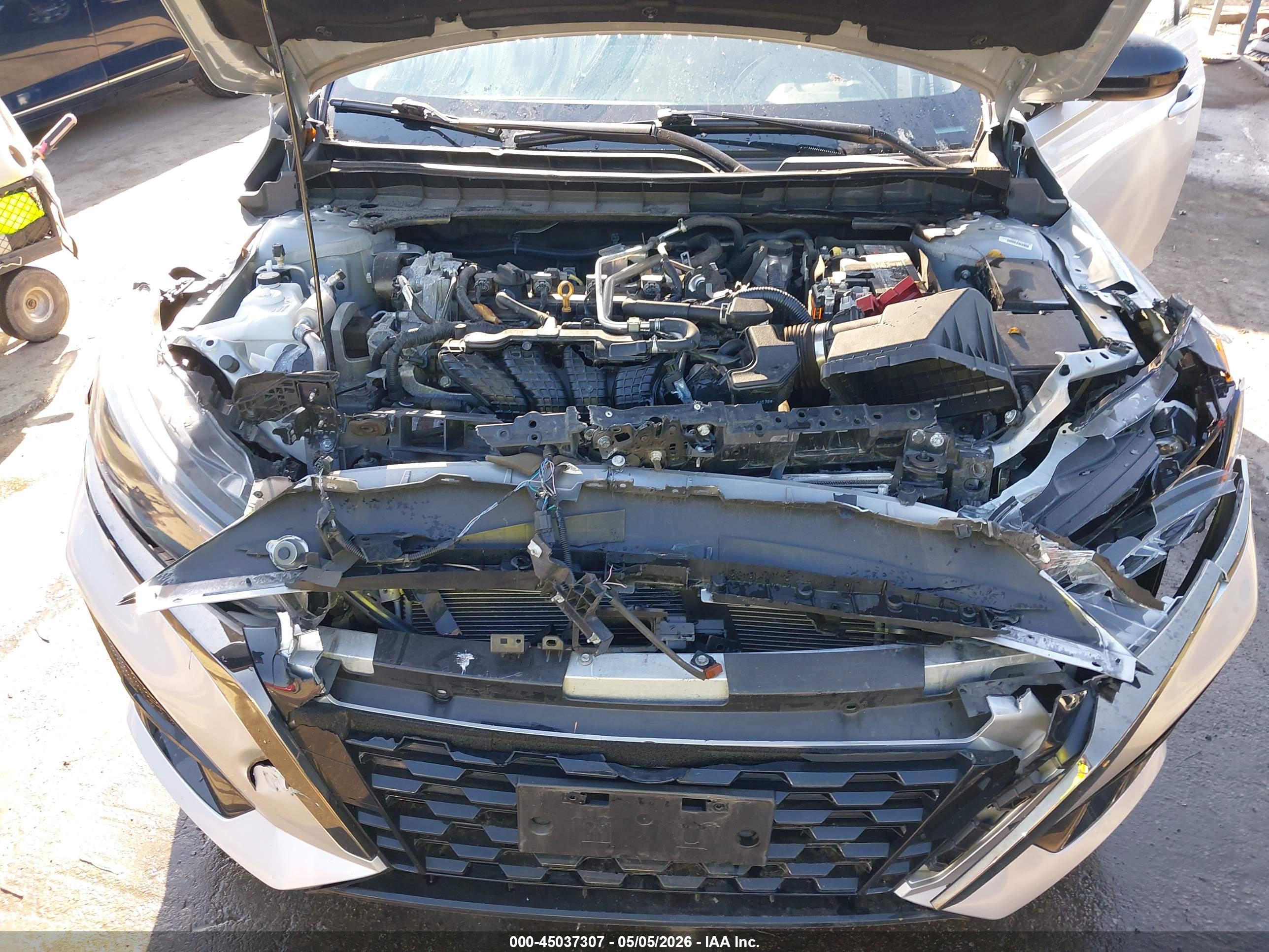 NISSAN ALTIMA image 10