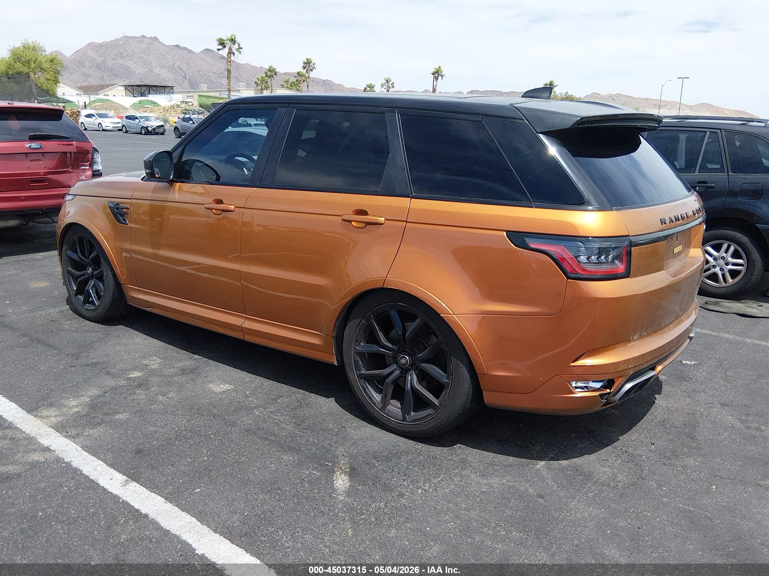 LAND ROVER image 3