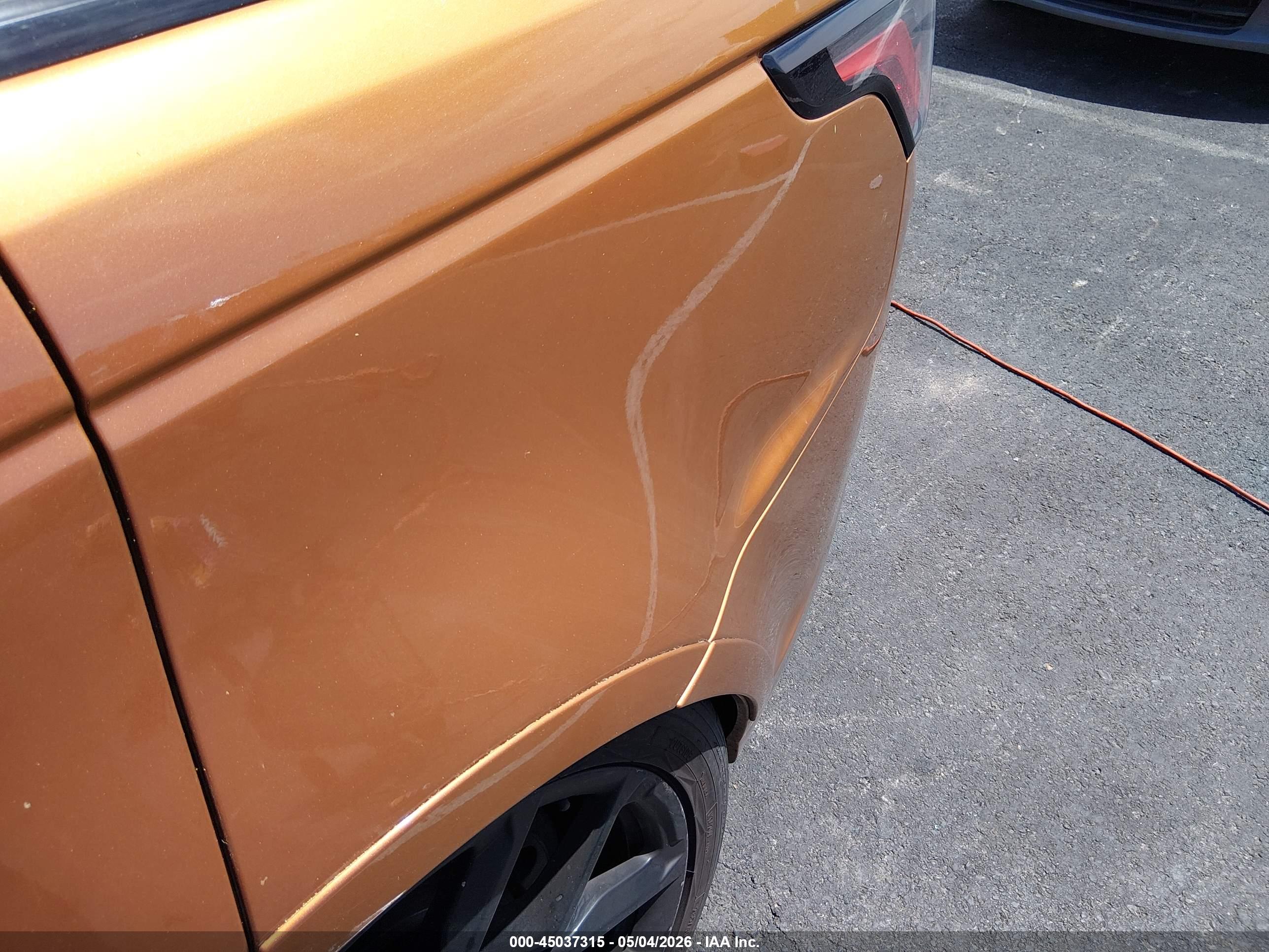 LAND ROVER image 6