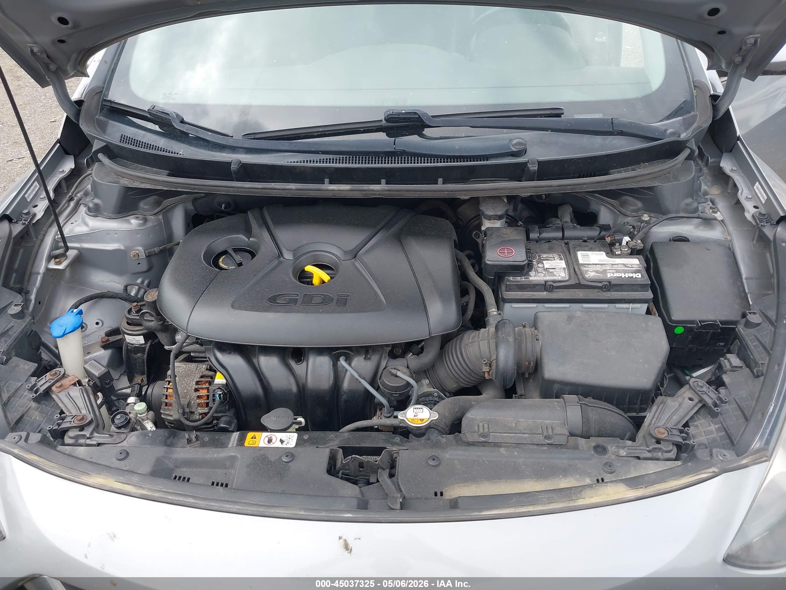 HYUNDAI ELANTRA image 10