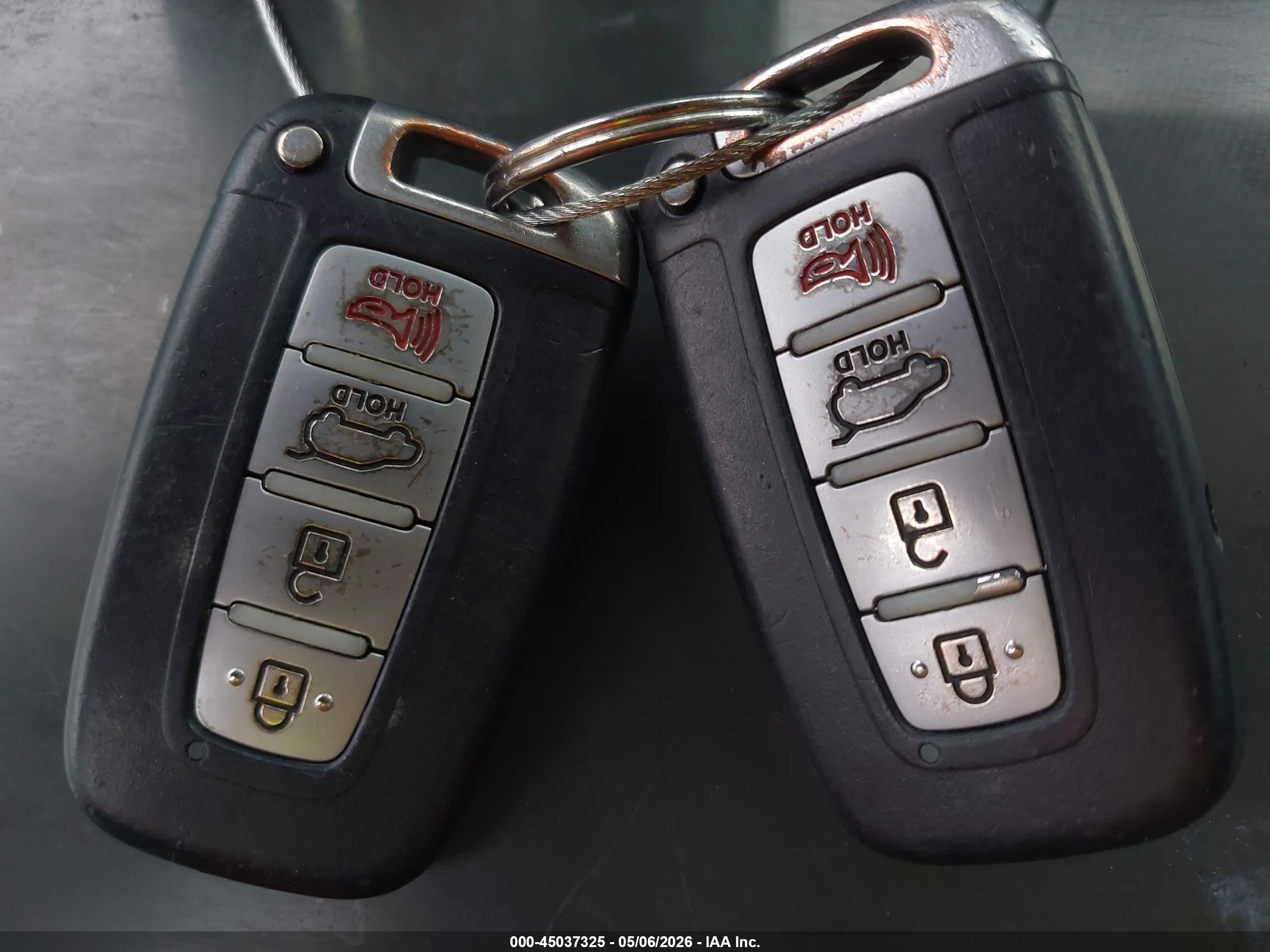 HYUNDAI ELANTRA image 11