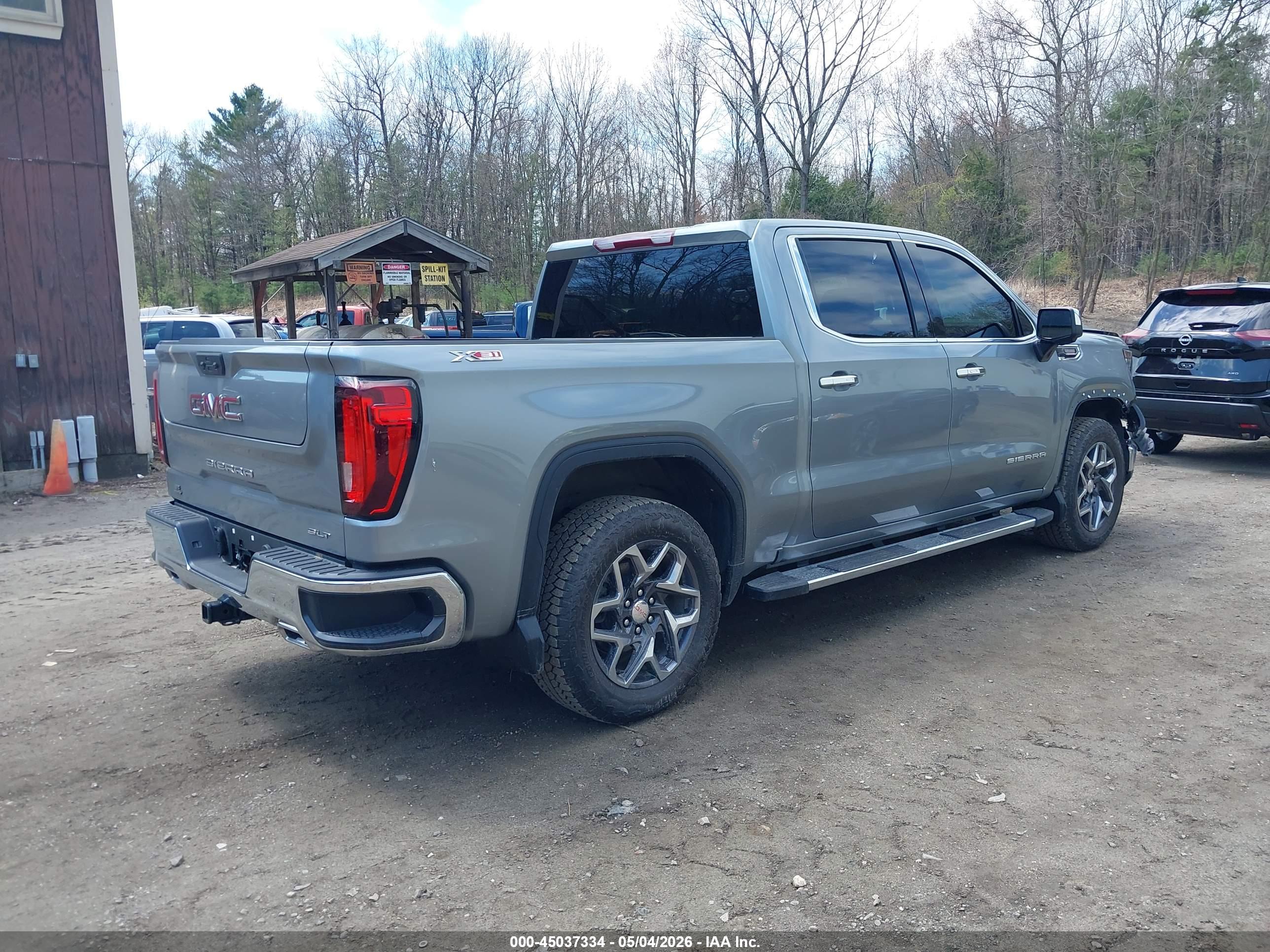 GMC SIERRA image 4