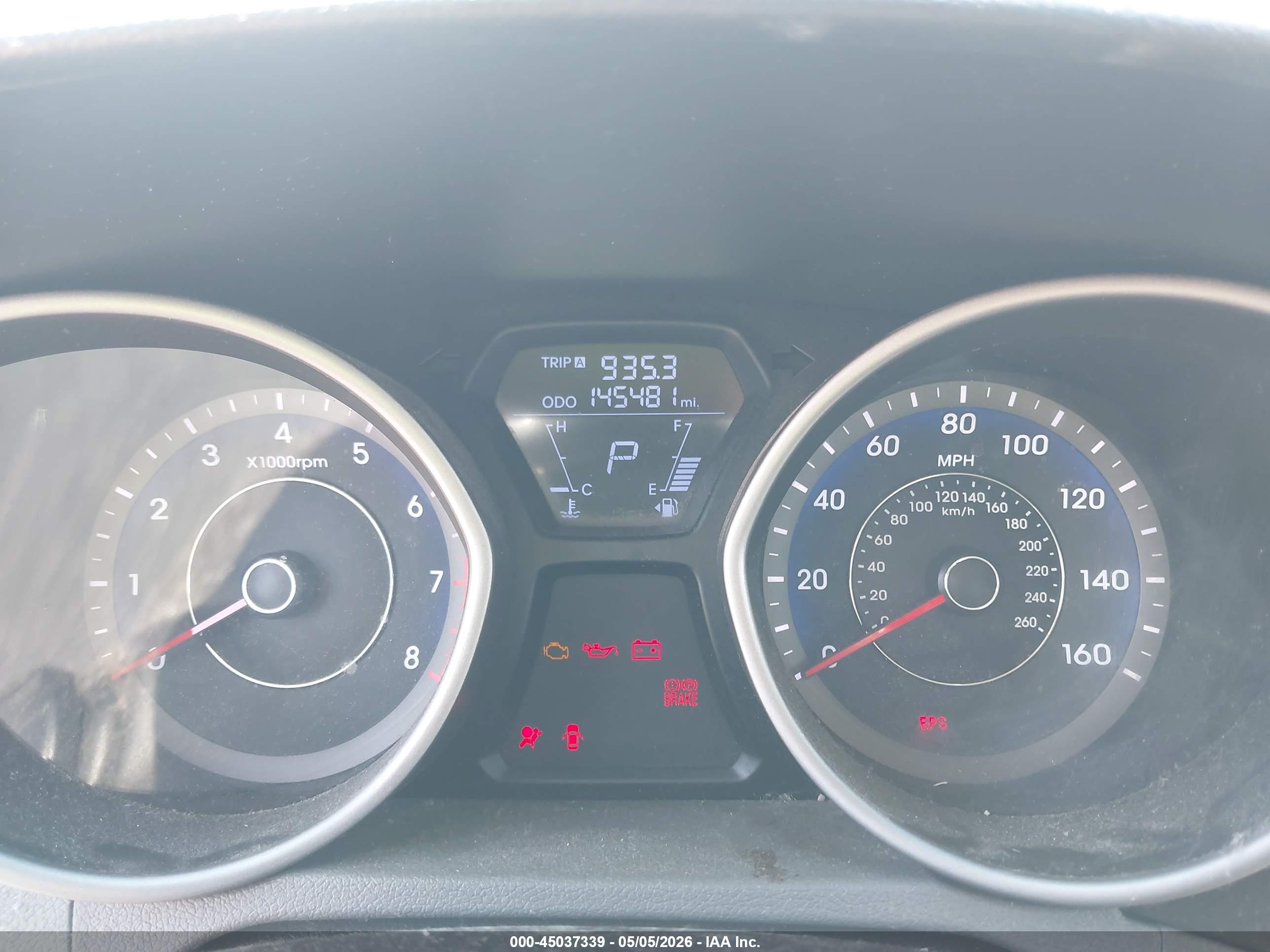 HYUNDAI ELANTRA image 7