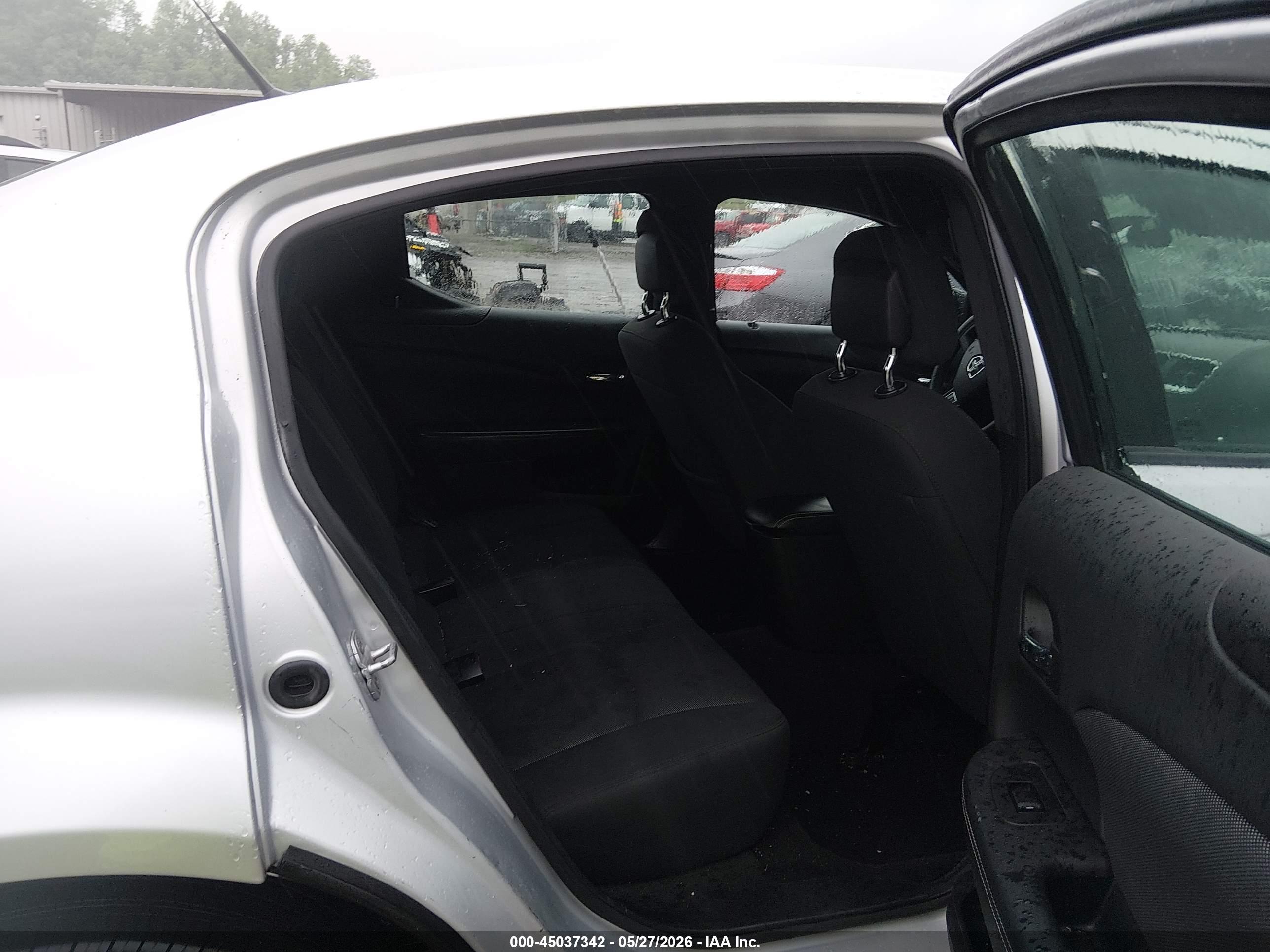 DODGE AVENGER image 8