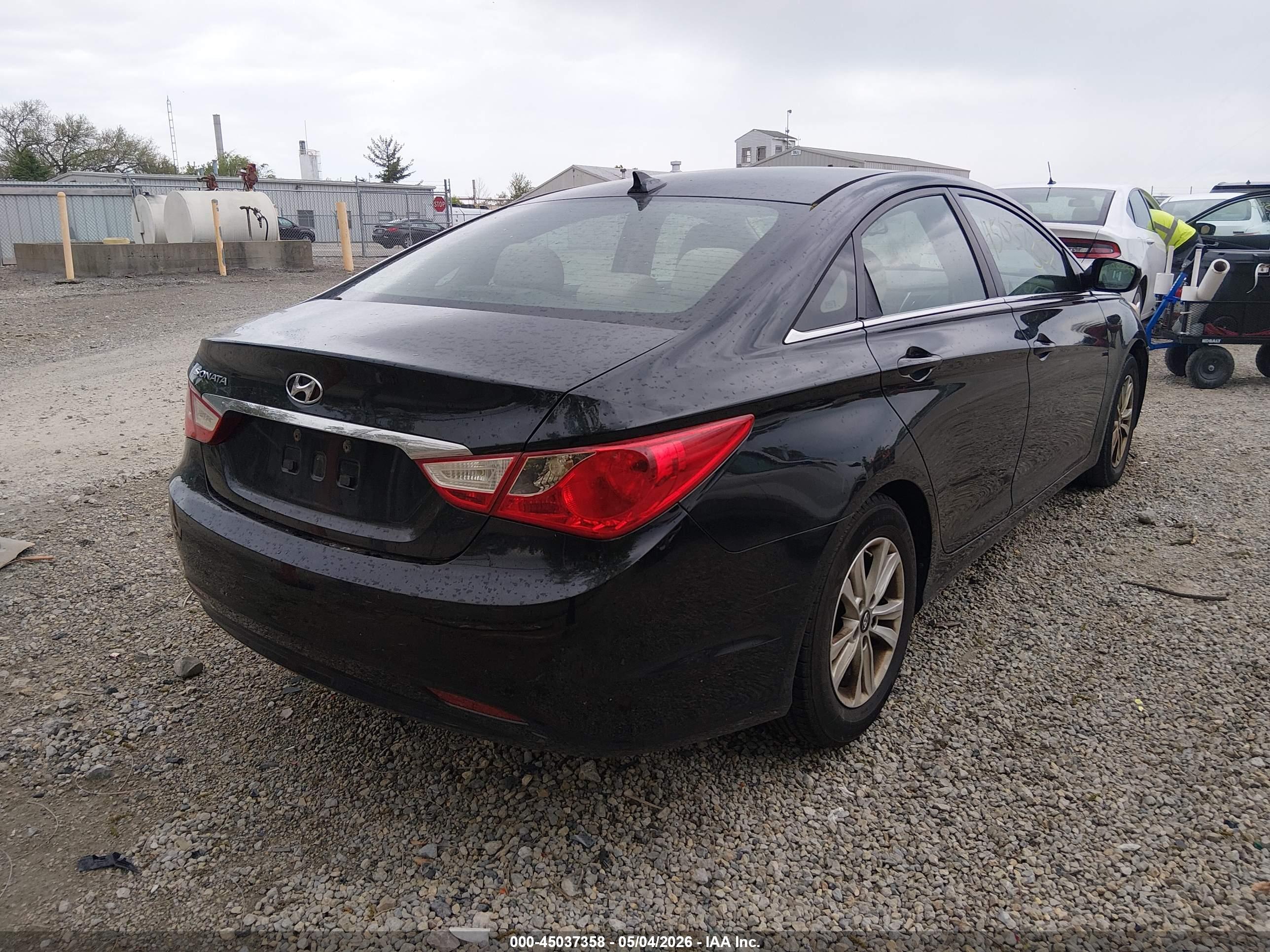 HYUNDAI SONATA image 4