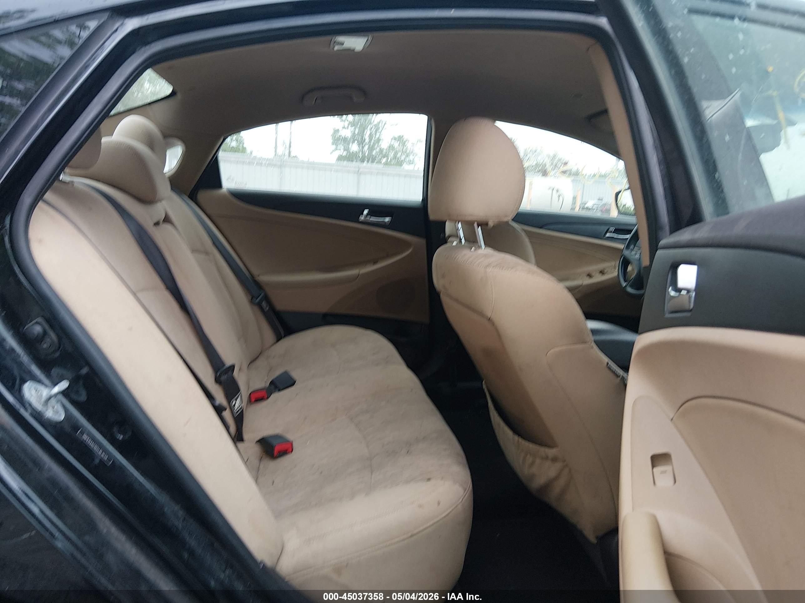 HYUNDAI SONATA image 8