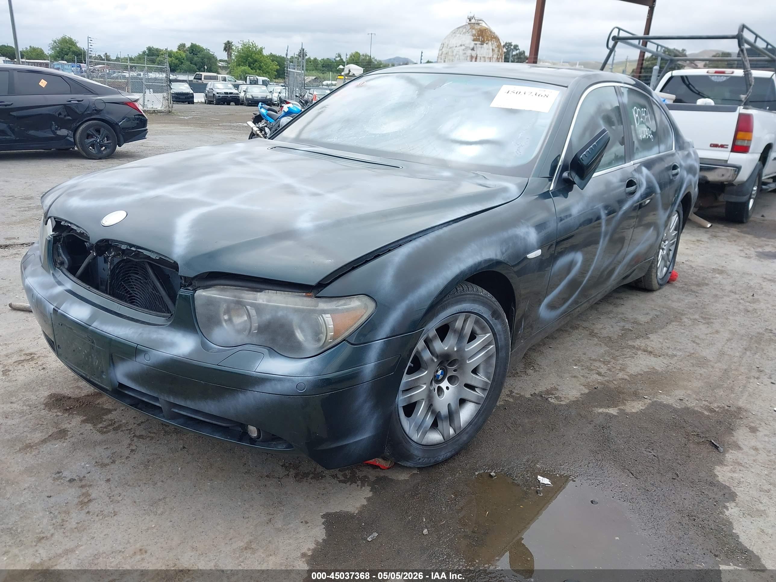 BMW 745I image 2