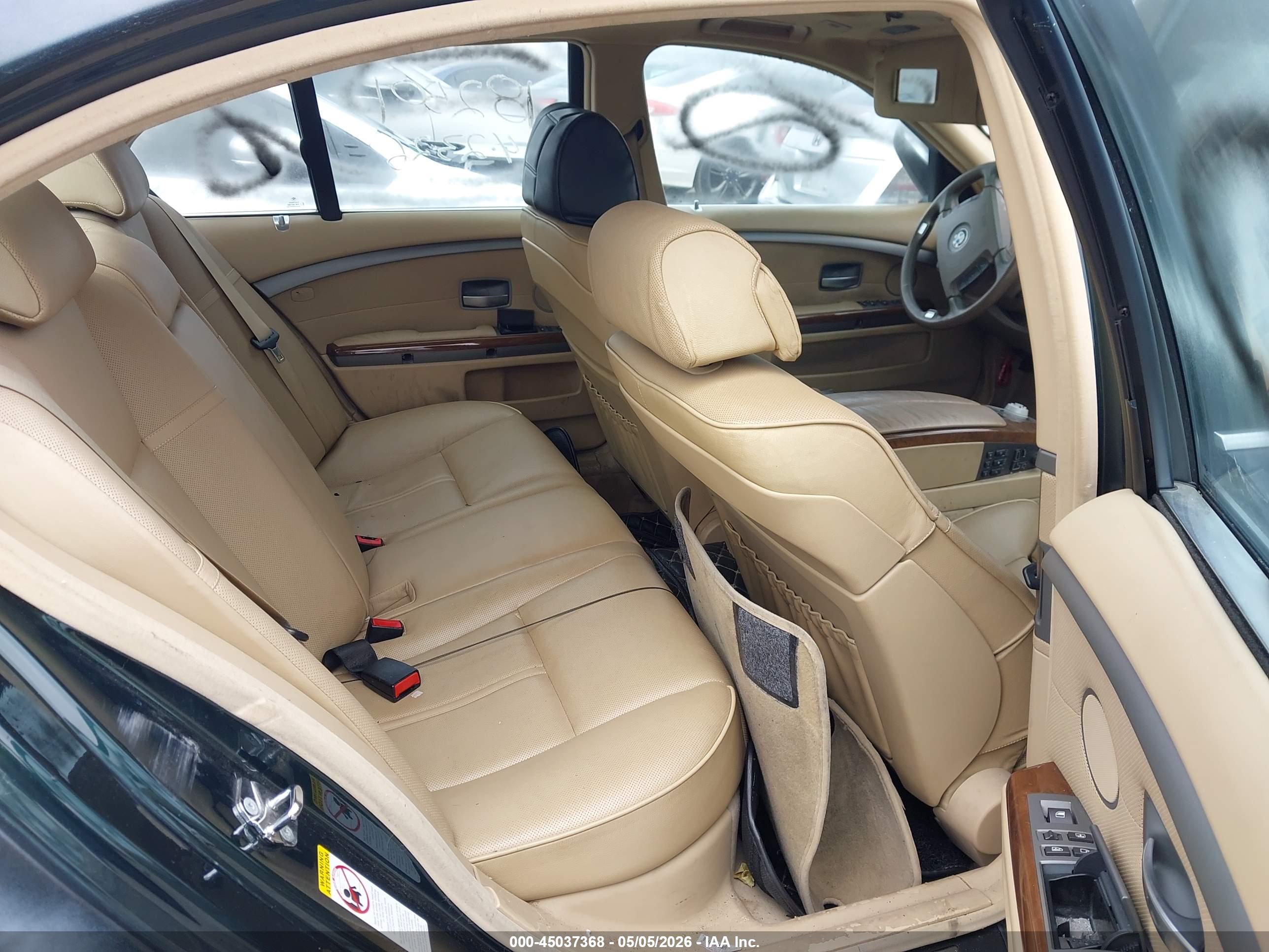 BMW 745I image 8