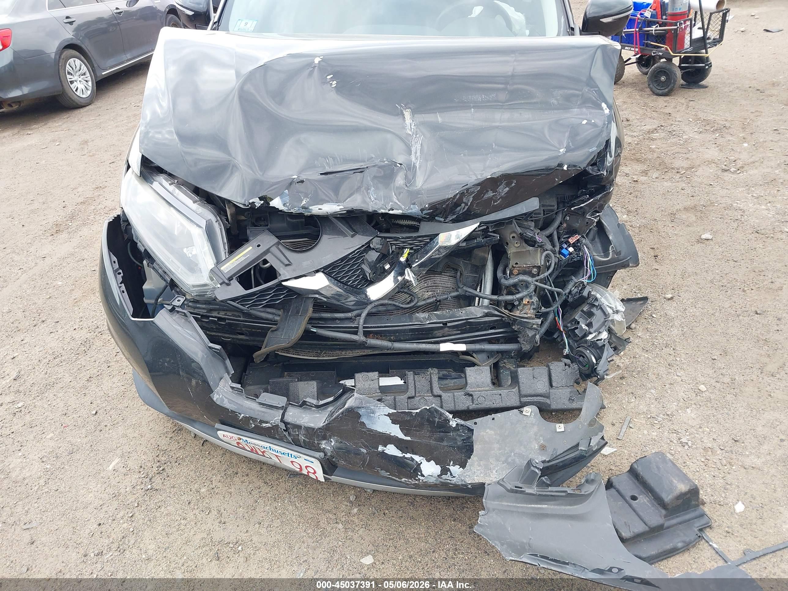 NISSAN ROGUE image 6