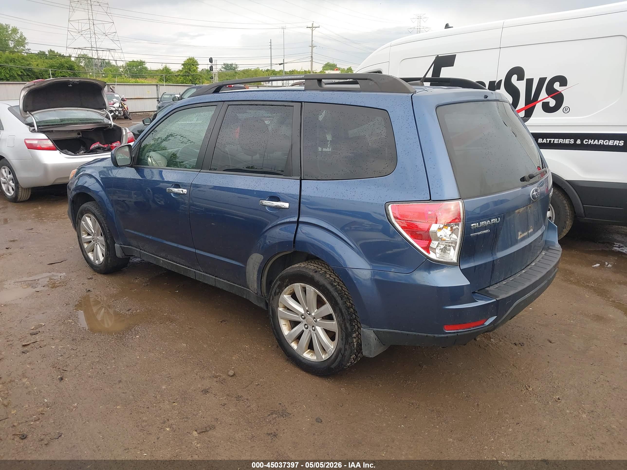SUBARU FORESTER image 3
