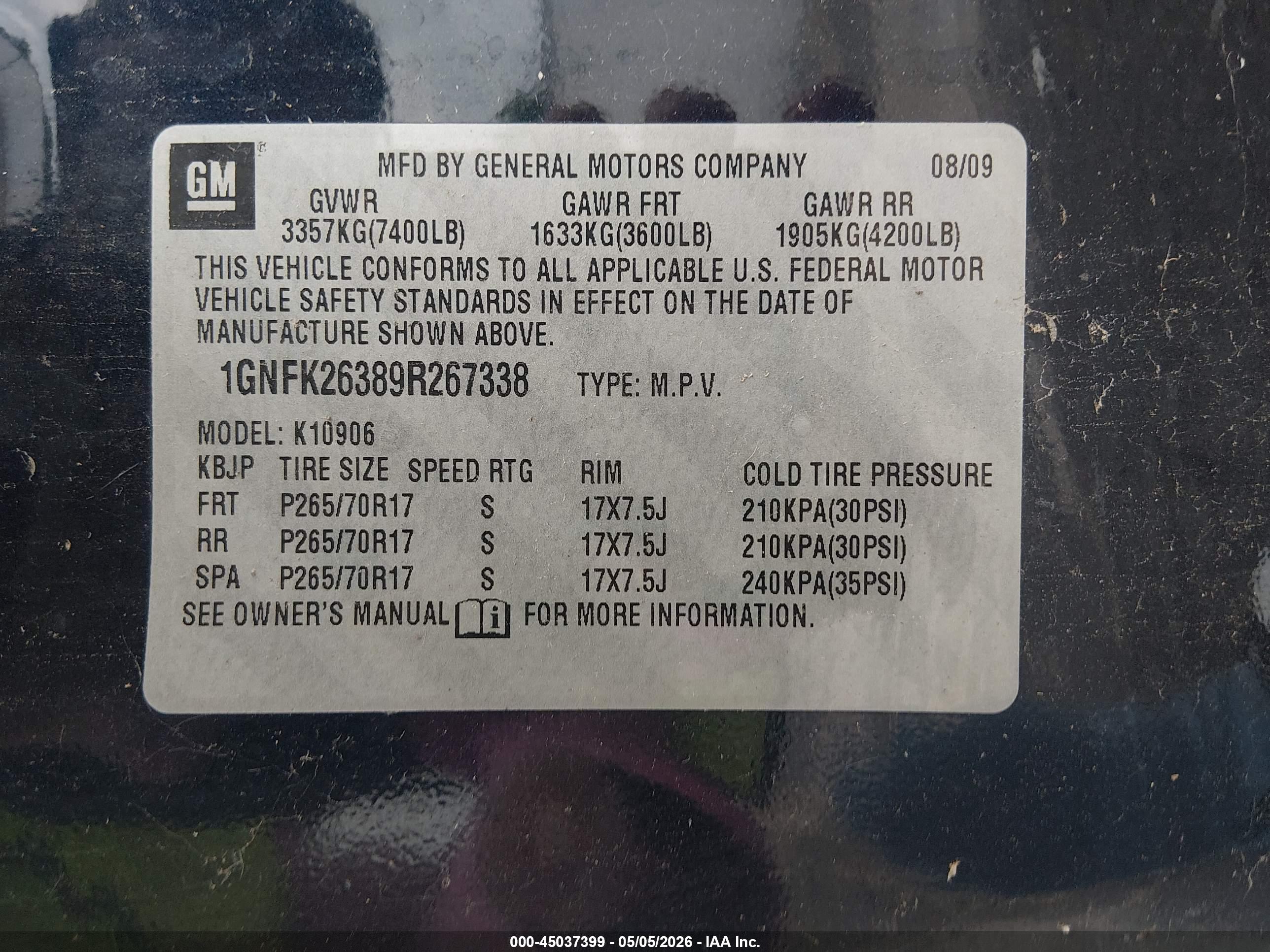 CHEVROLET SUBURBAN image 9