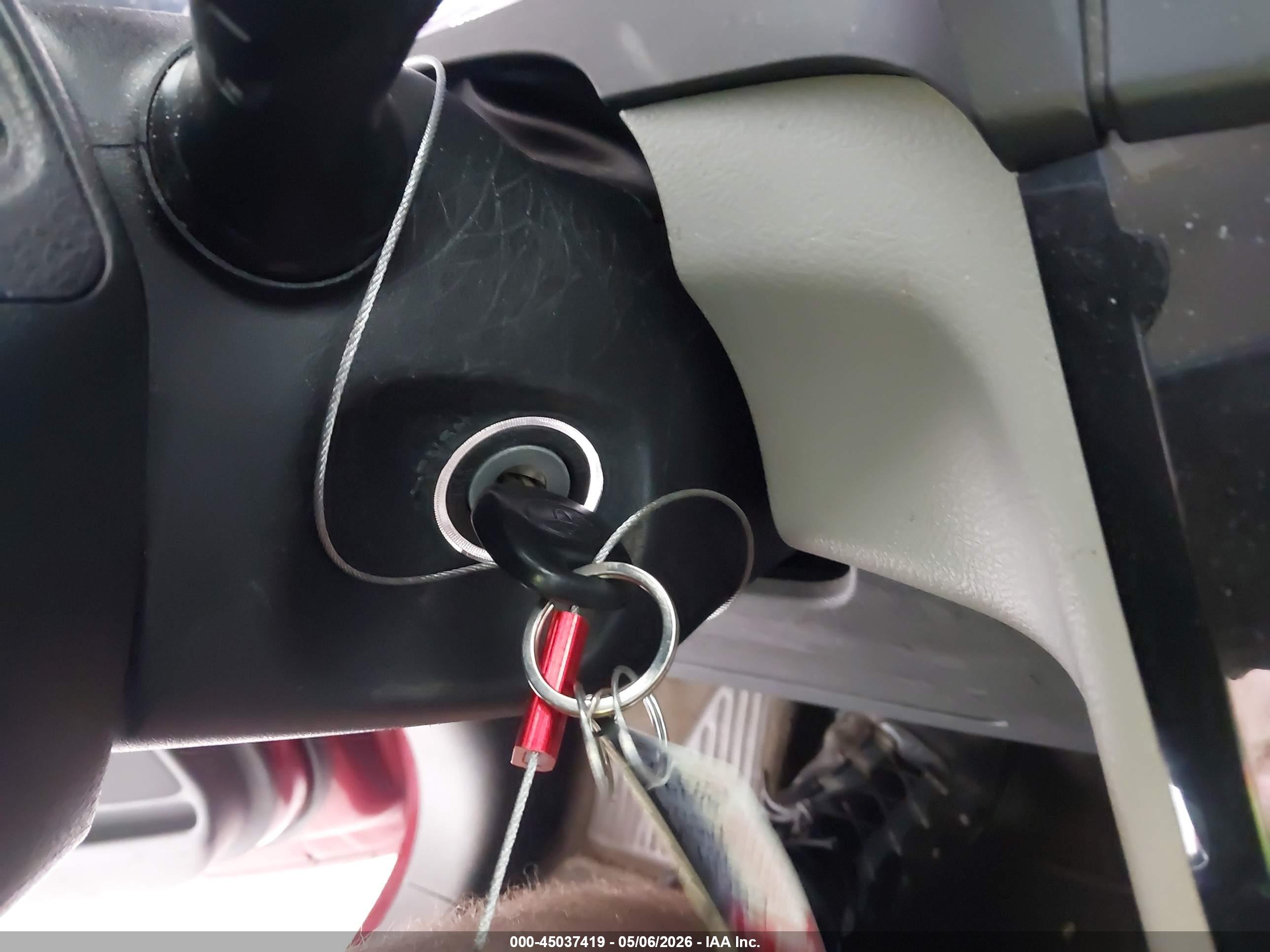 TOYOTA SIENNA image 11