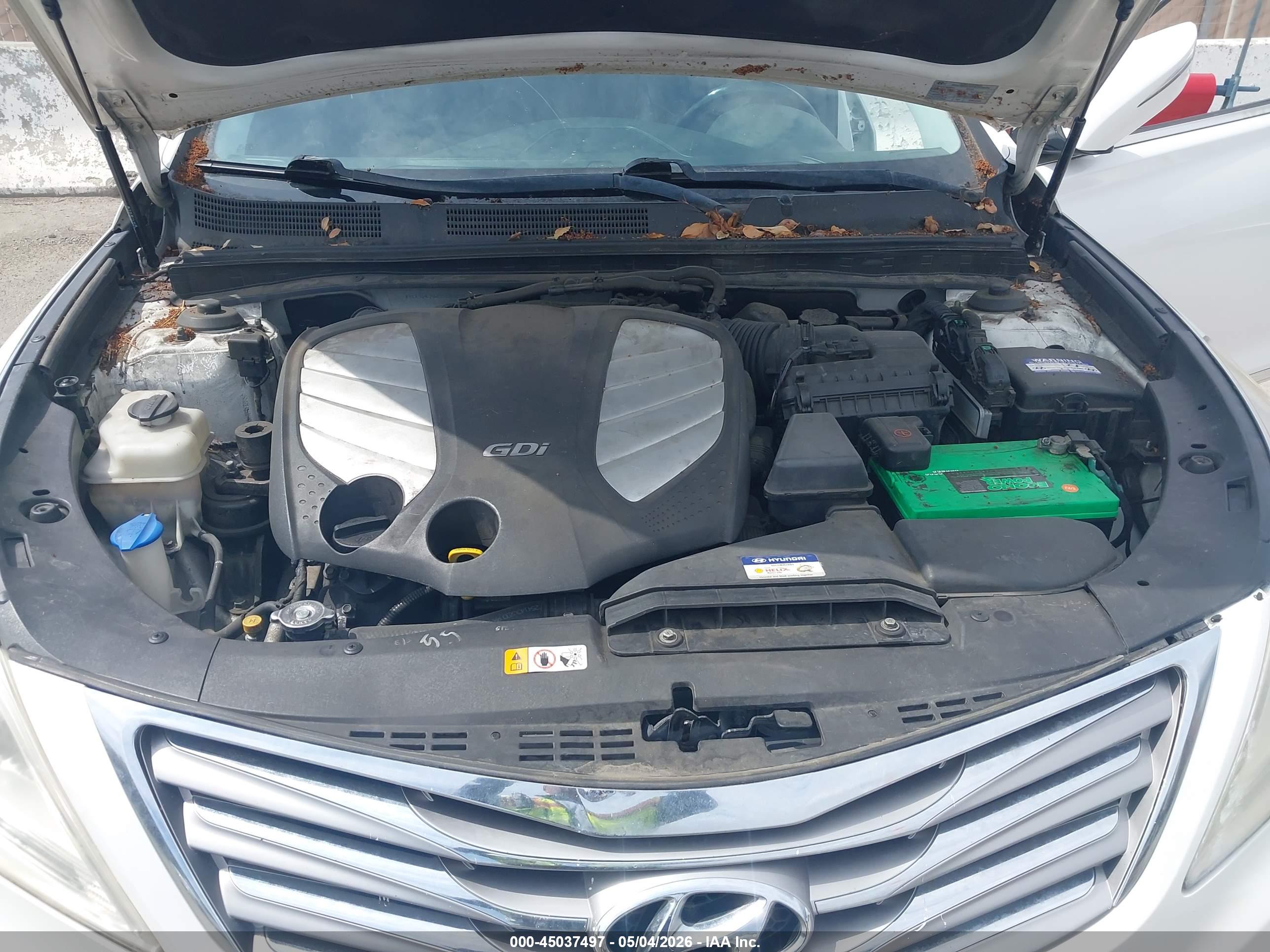 HYUNDAI AZERA image 10