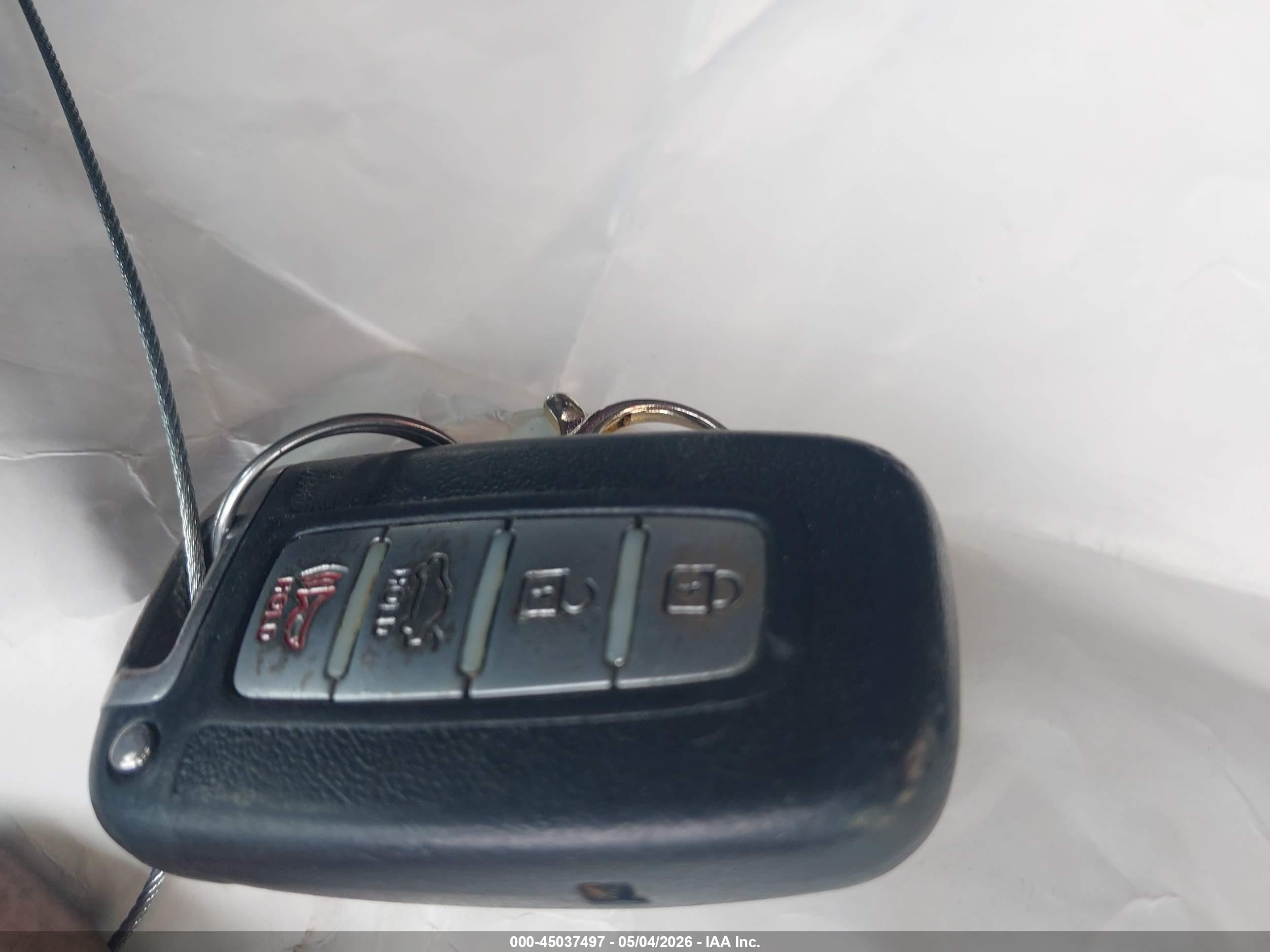 HYUNDAI AZERA image 11