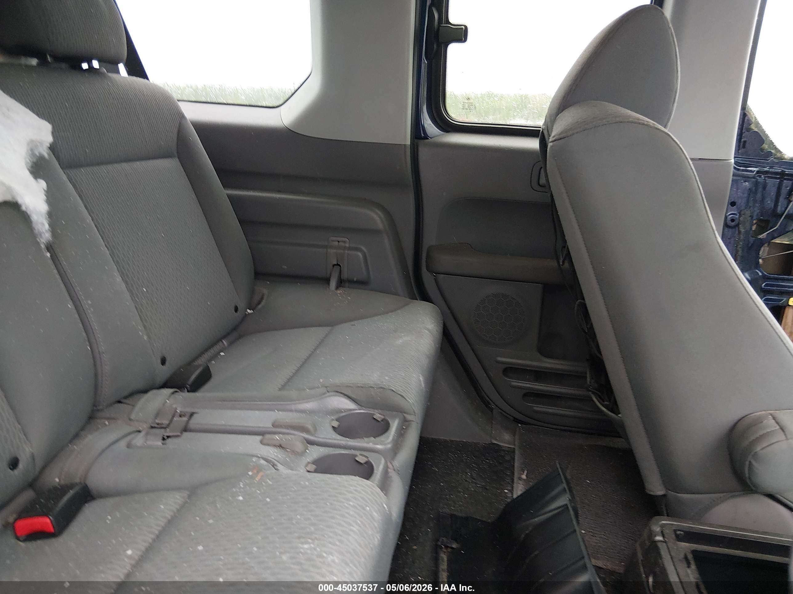 HONDA ELEMENT image 8