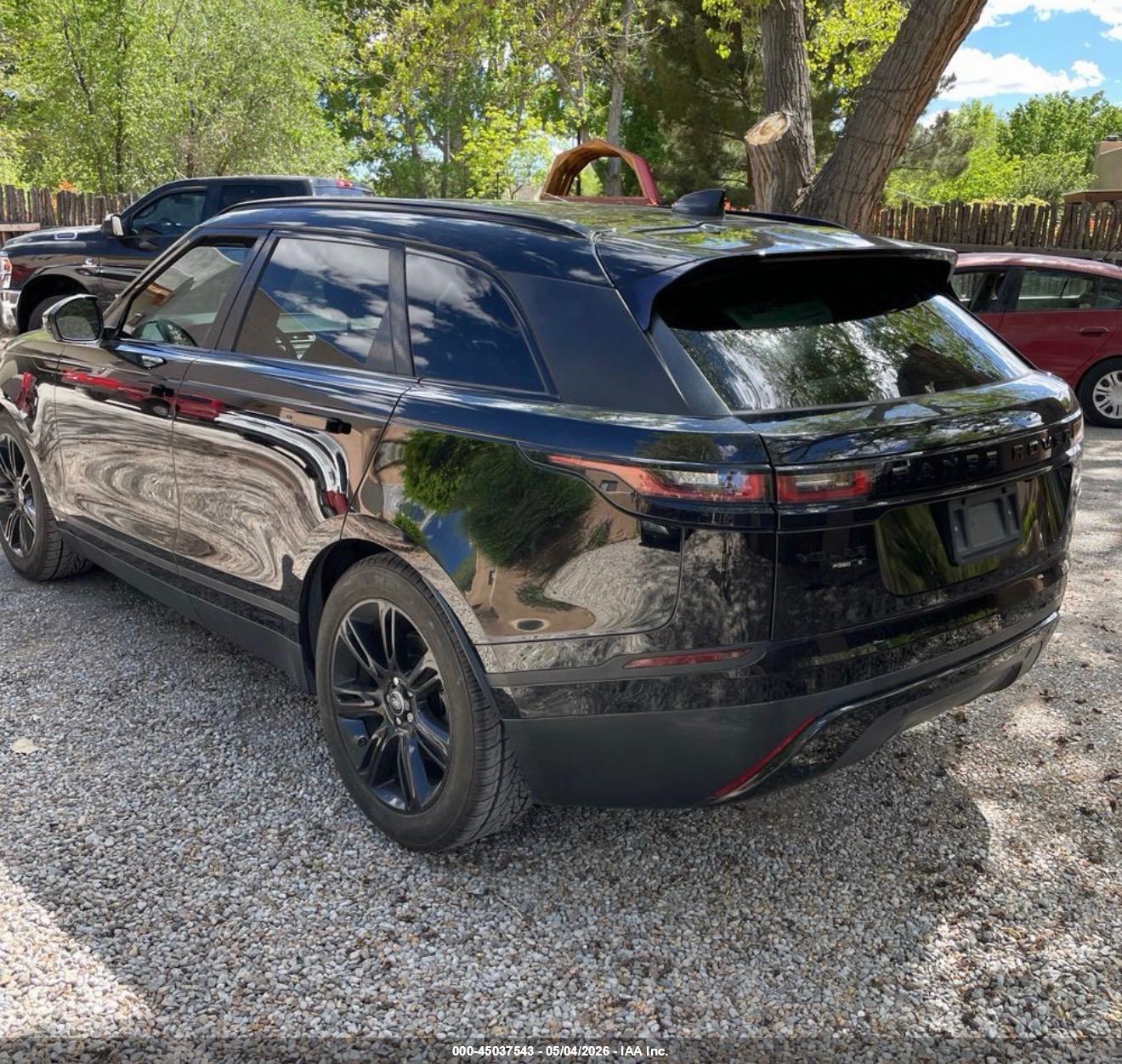 LAND ROVER image 3