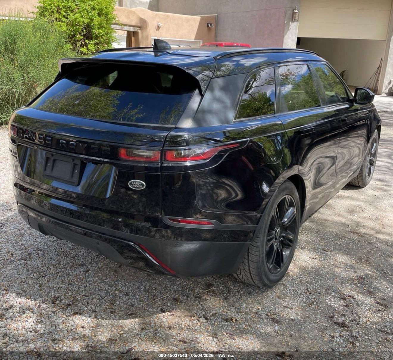 LAND ROVER image 4