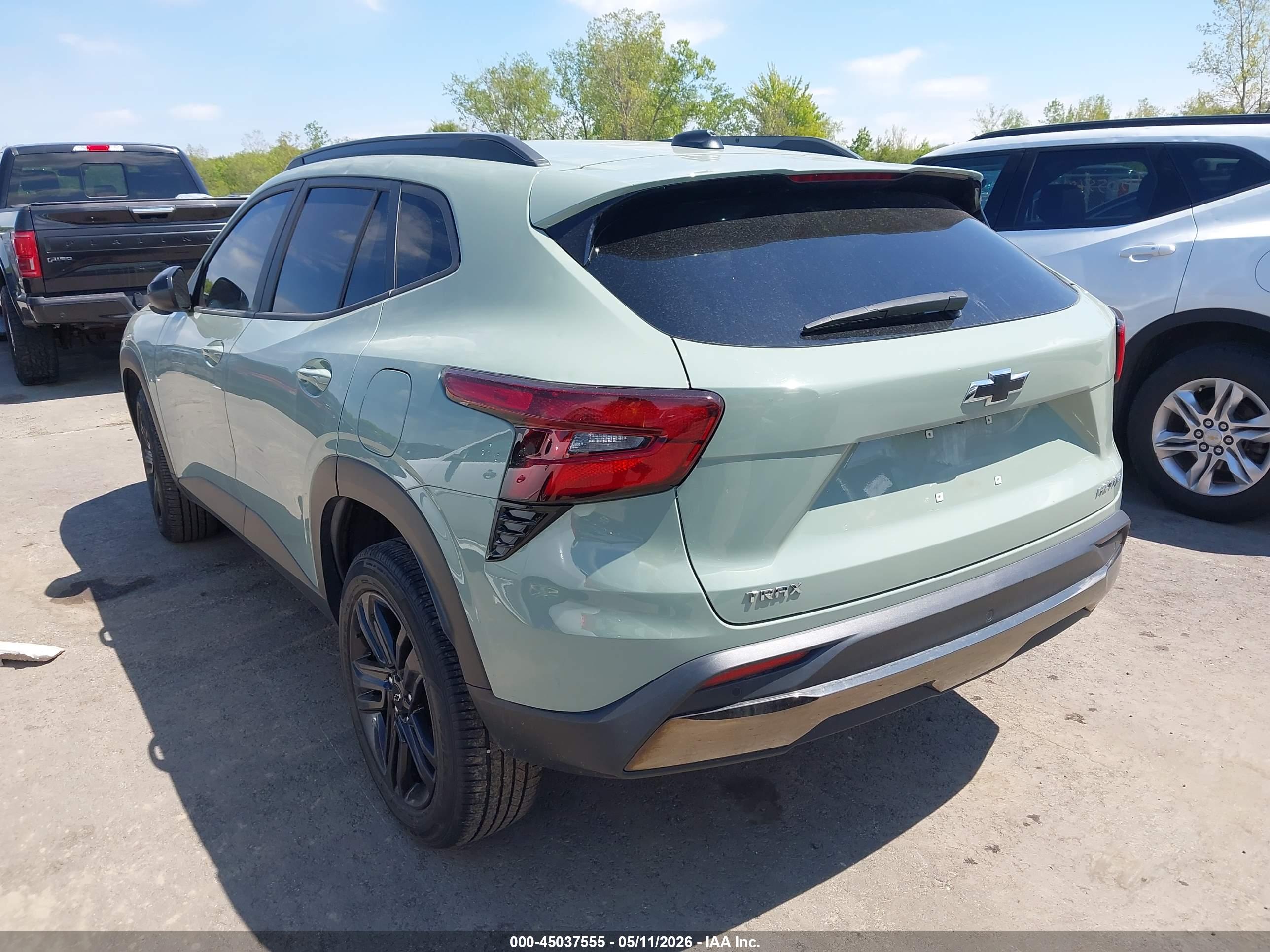 CHEVROLET TRAX image 3