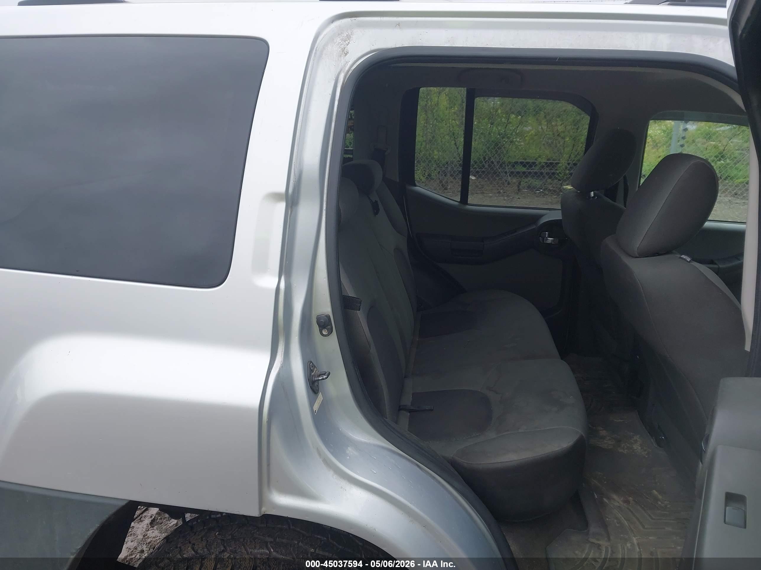 NISSAN XTERRA image 8