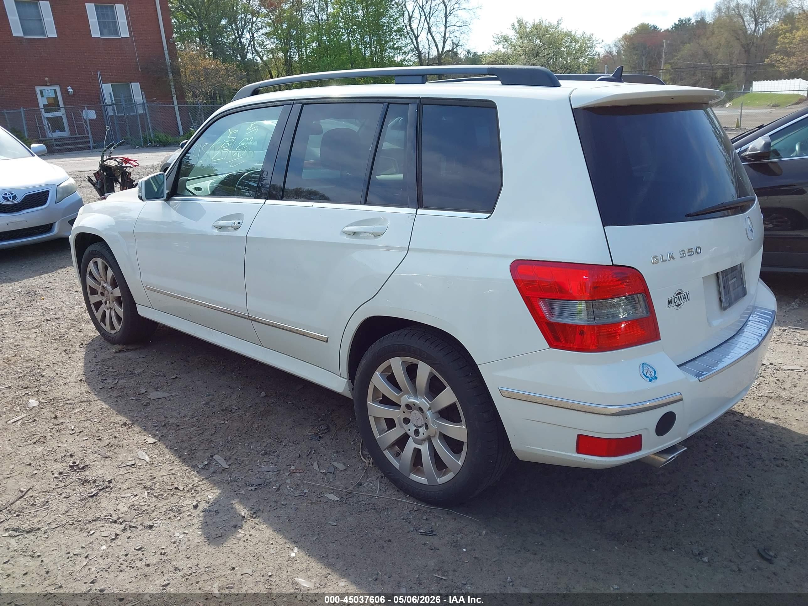MERCEDES-BENZ GLK image 3