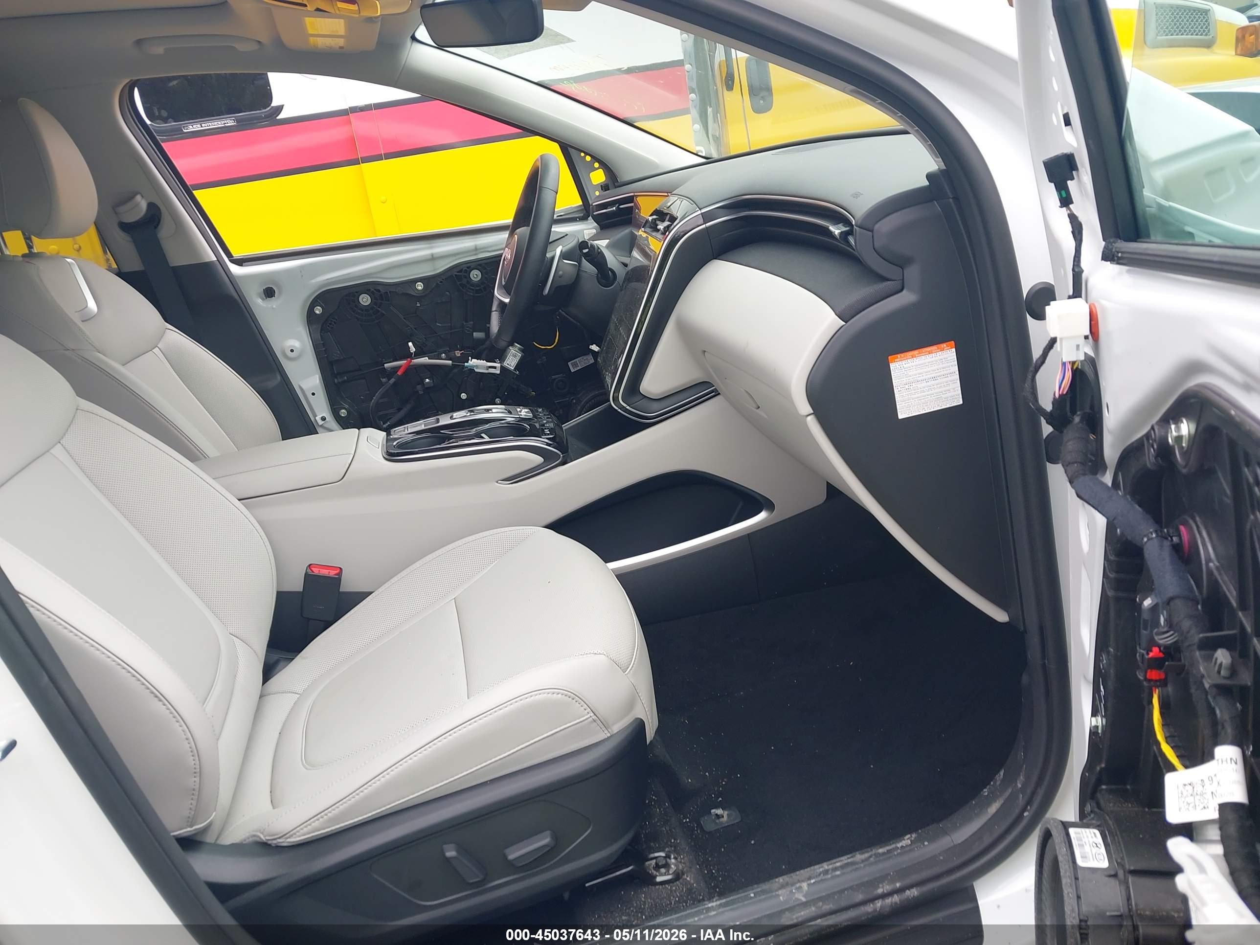 HYUNDAI TUCSON image 5